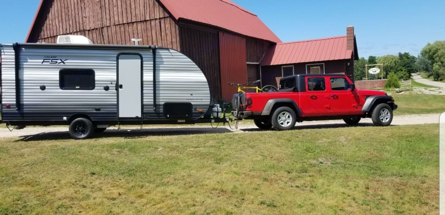 Travel trailer RV Rental 