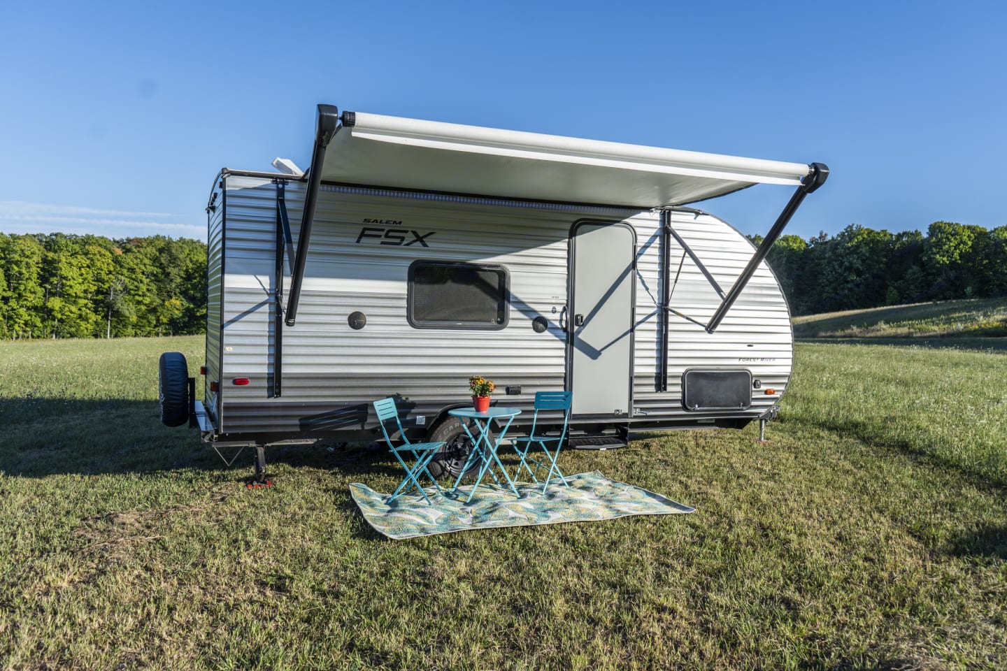 Travel trailer RV Rental 