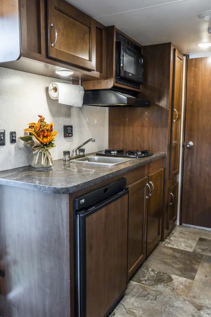 Travel trailer RV Rental 