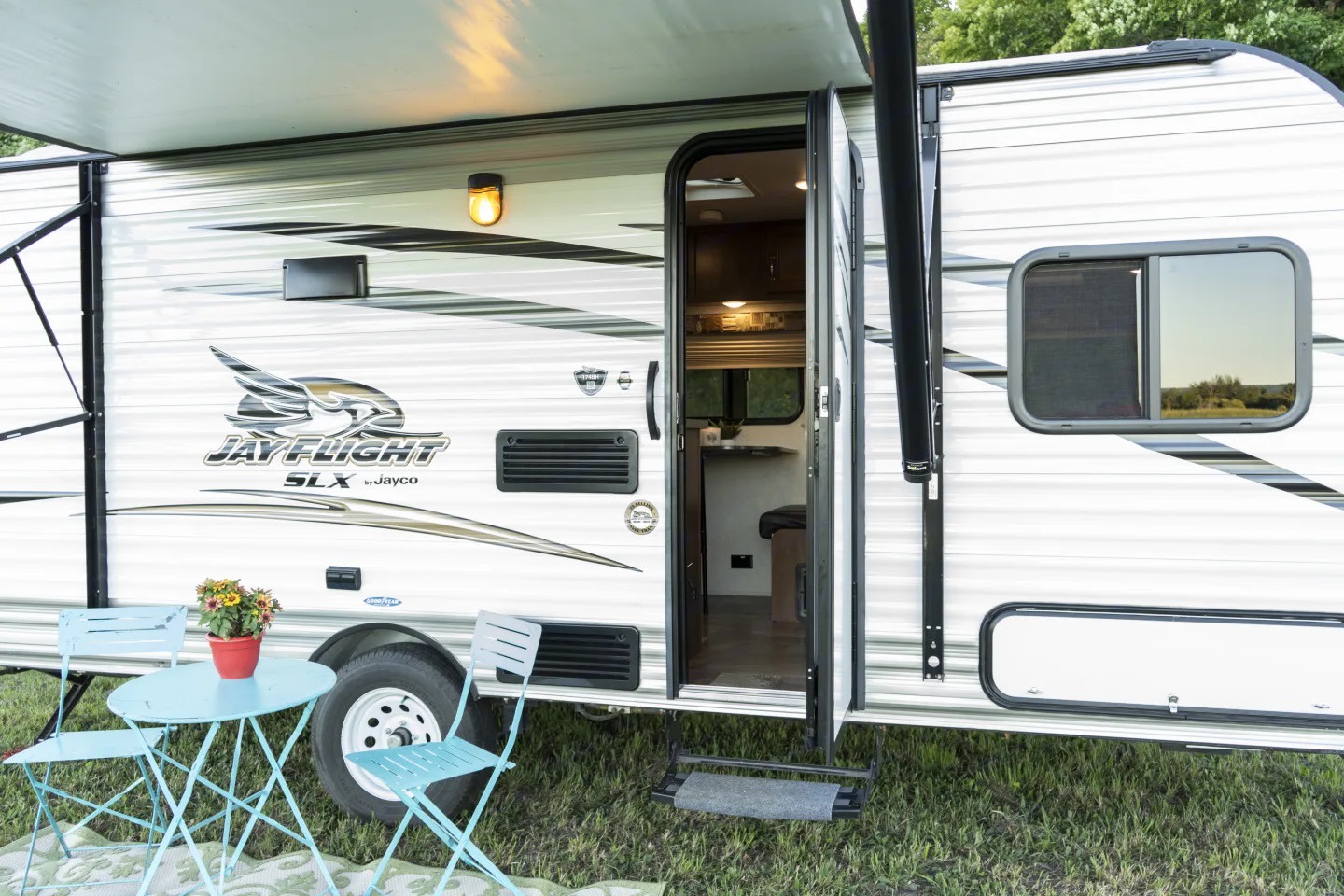 Travel trailer RV Rental 