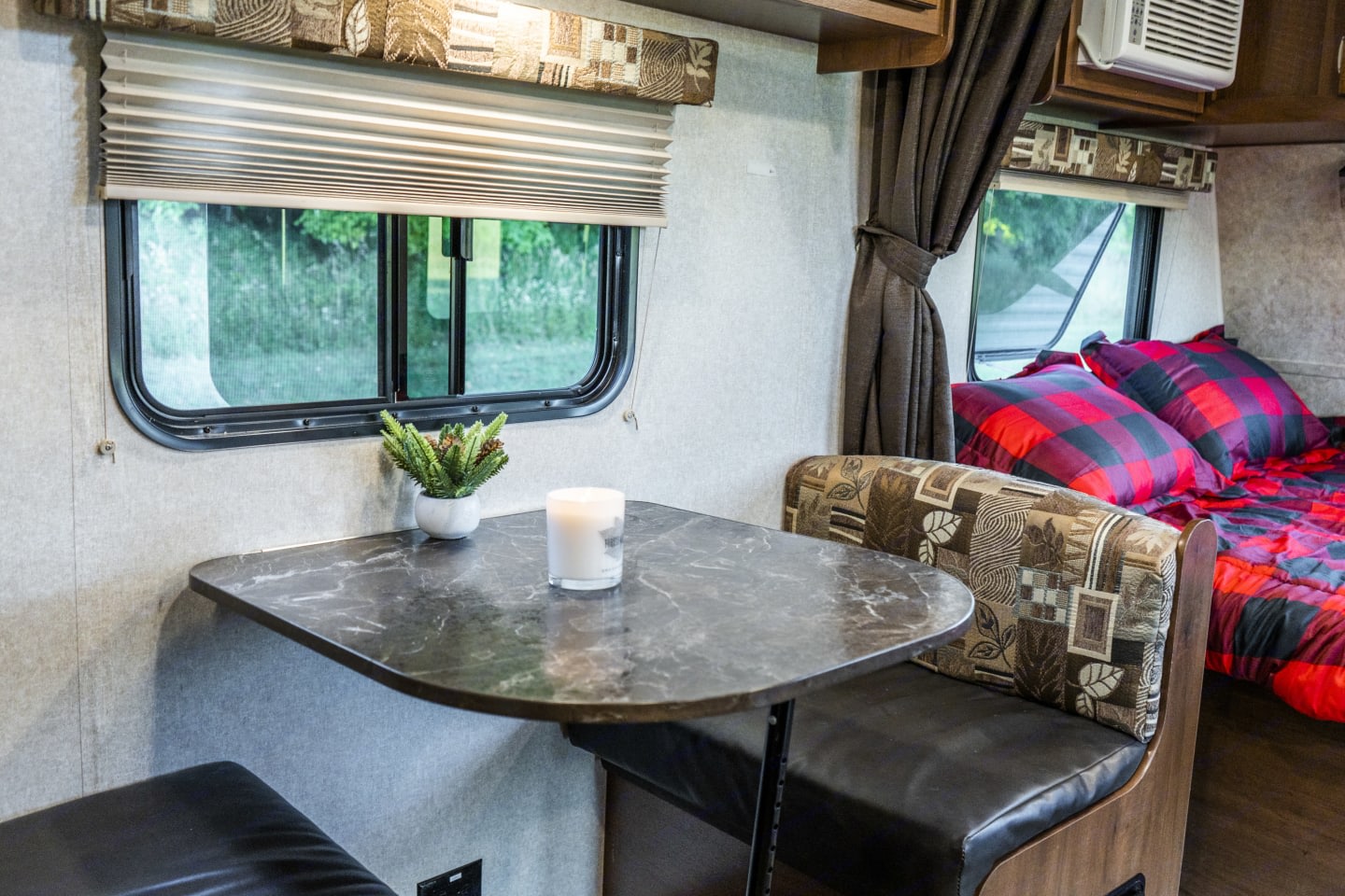 Travel trailer RV Rental 