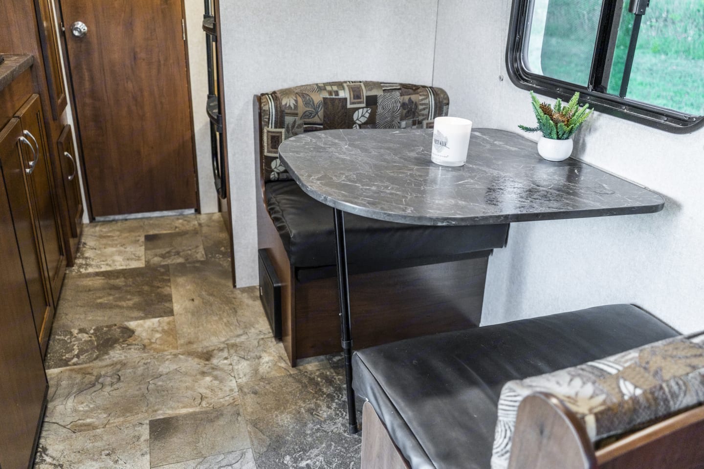 Travel trailer RV Rental 