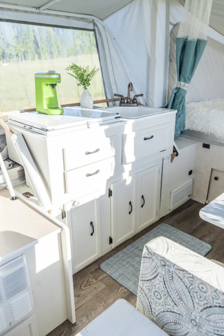 Travel trailer RV Rental 
