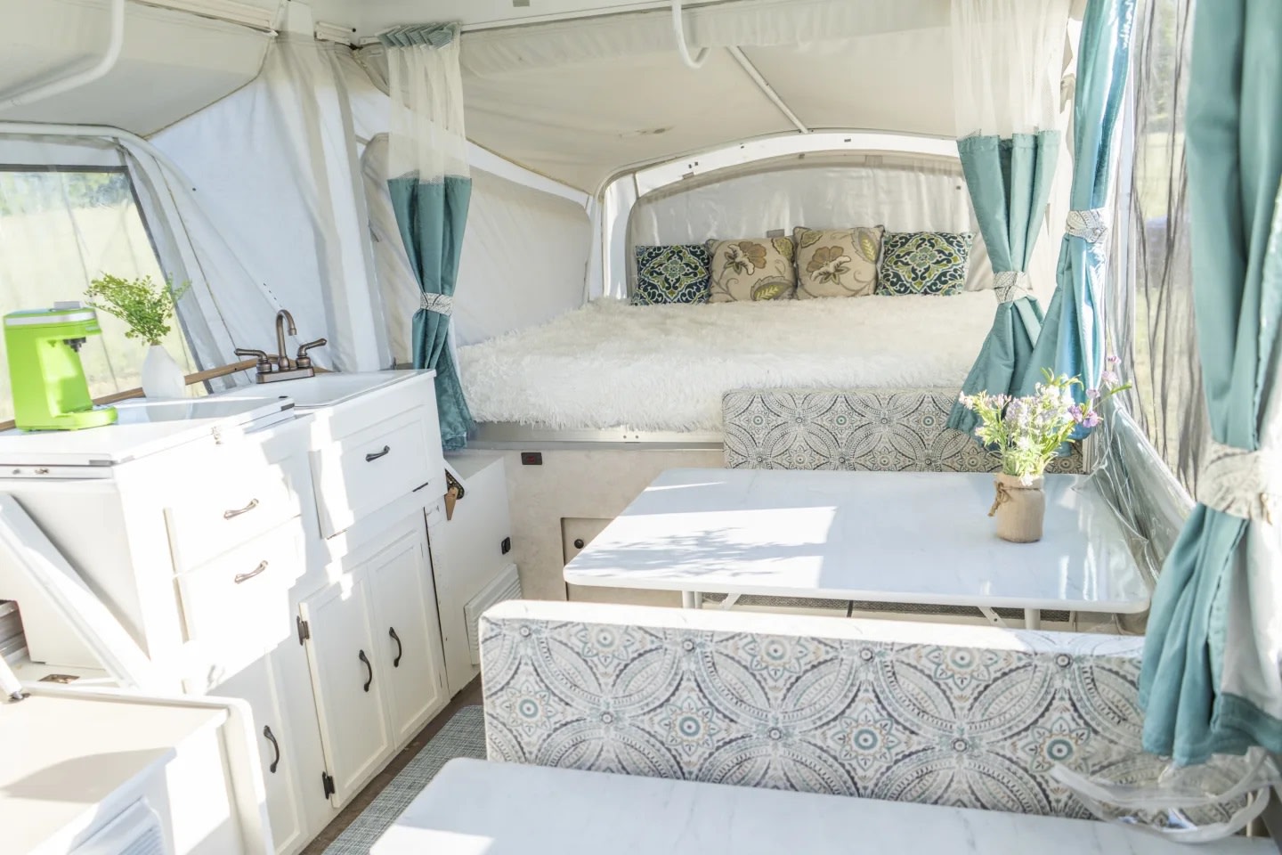 Travel trailer RV Rental 