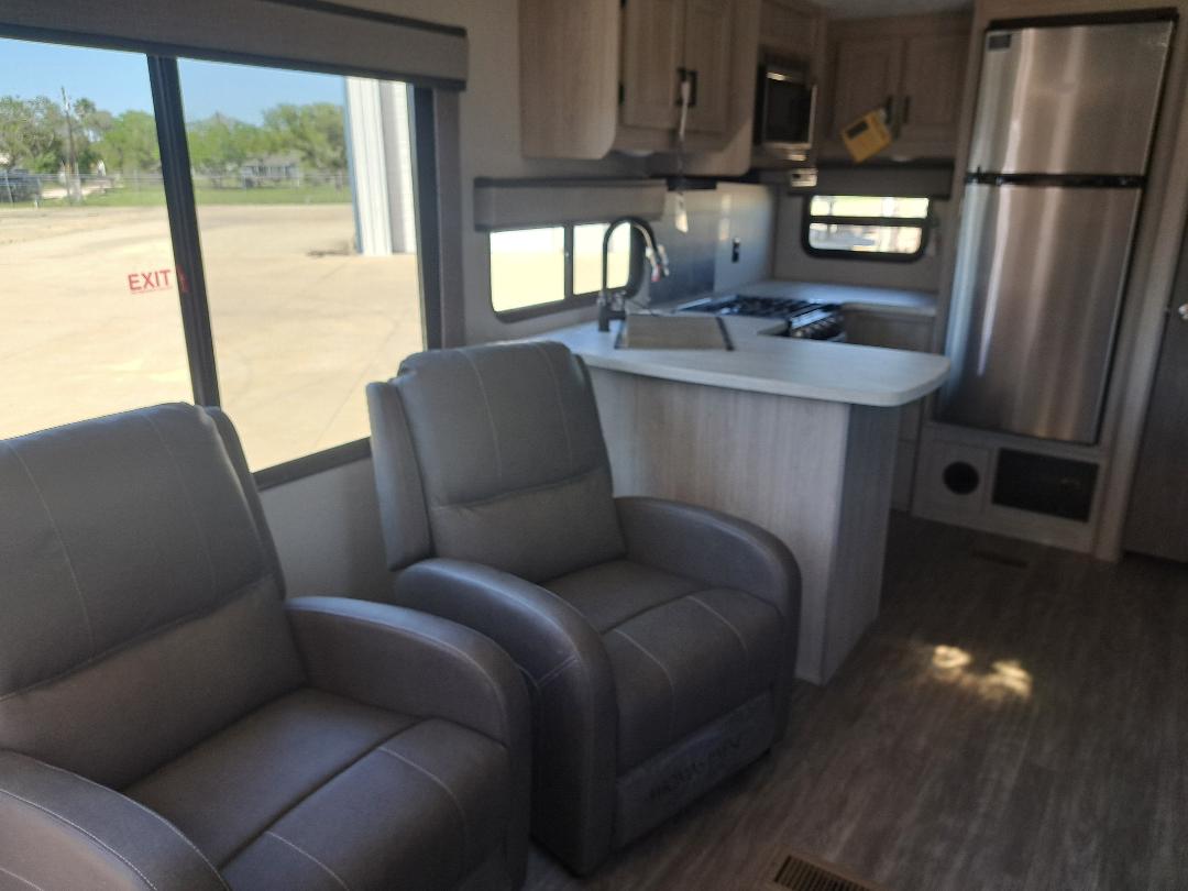 Travel trailer RV Rental 