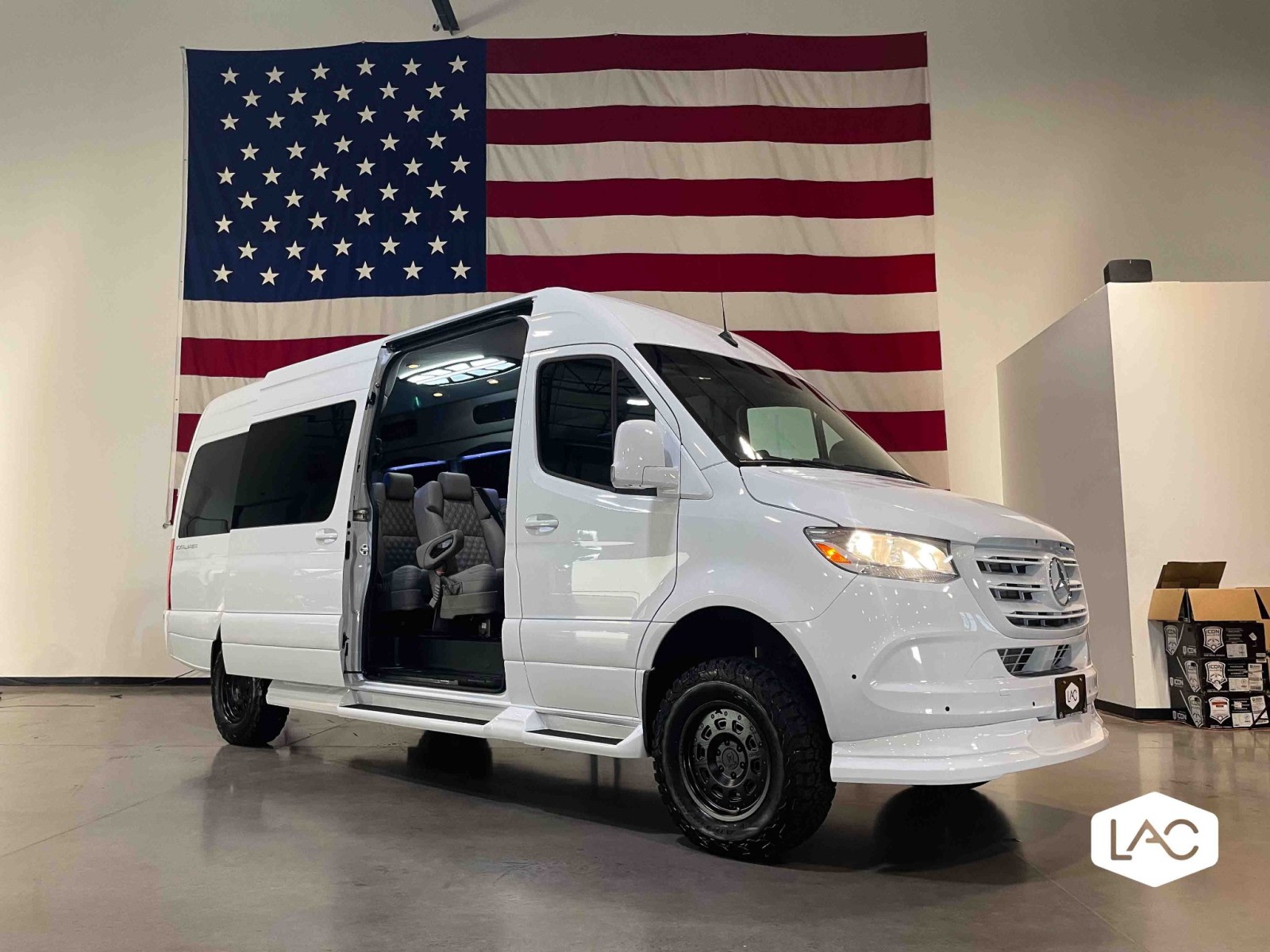 First-Class 2023 Mercedes-Benz Explorer