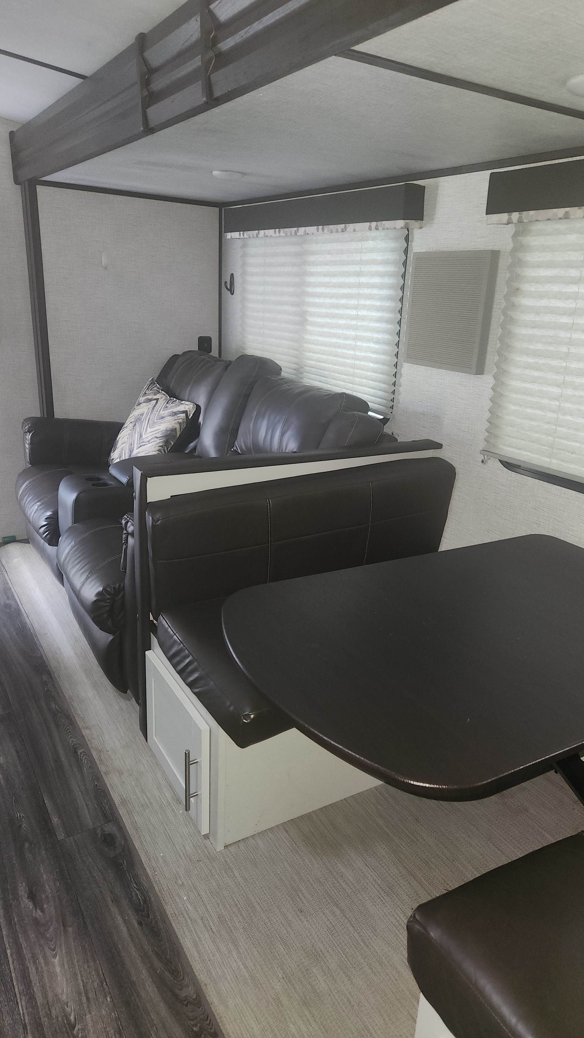 Travel trailer RV Rental 