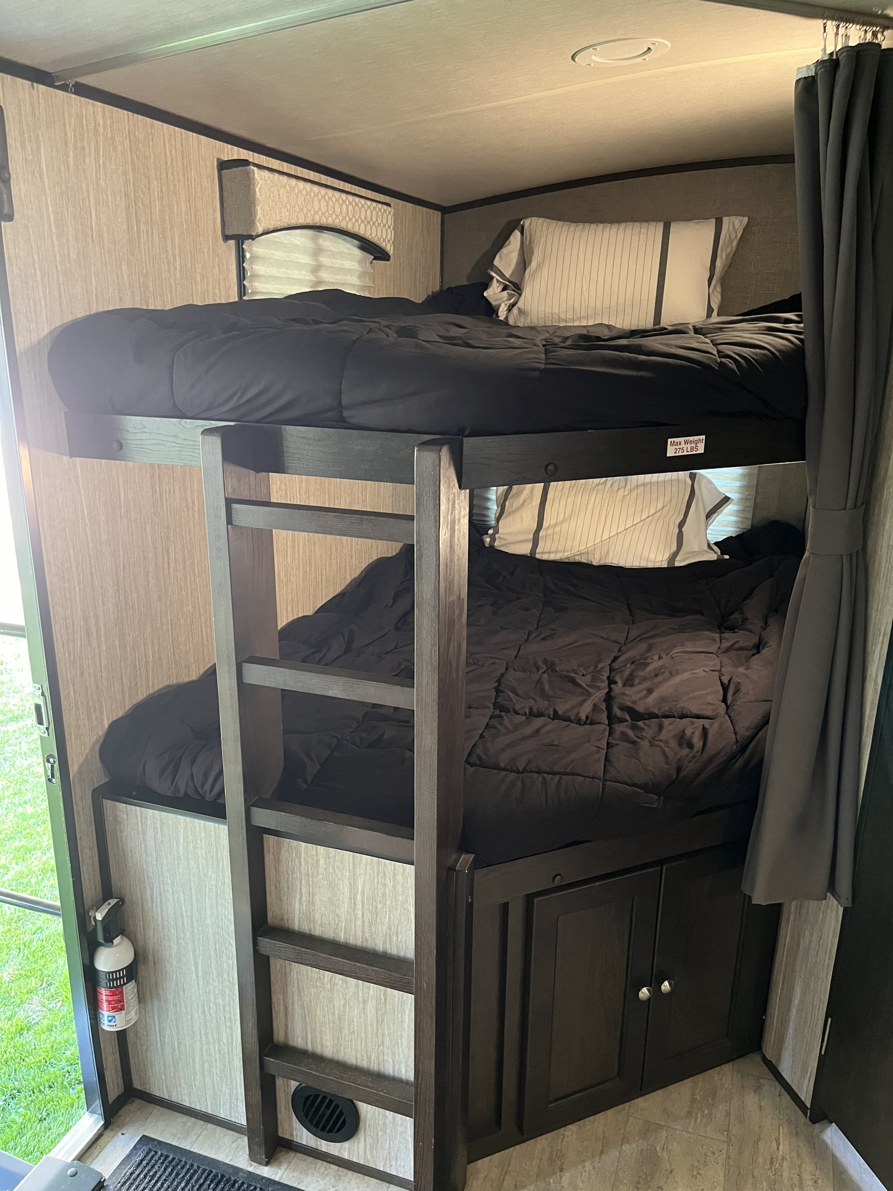 Travel trailer RV Rental 