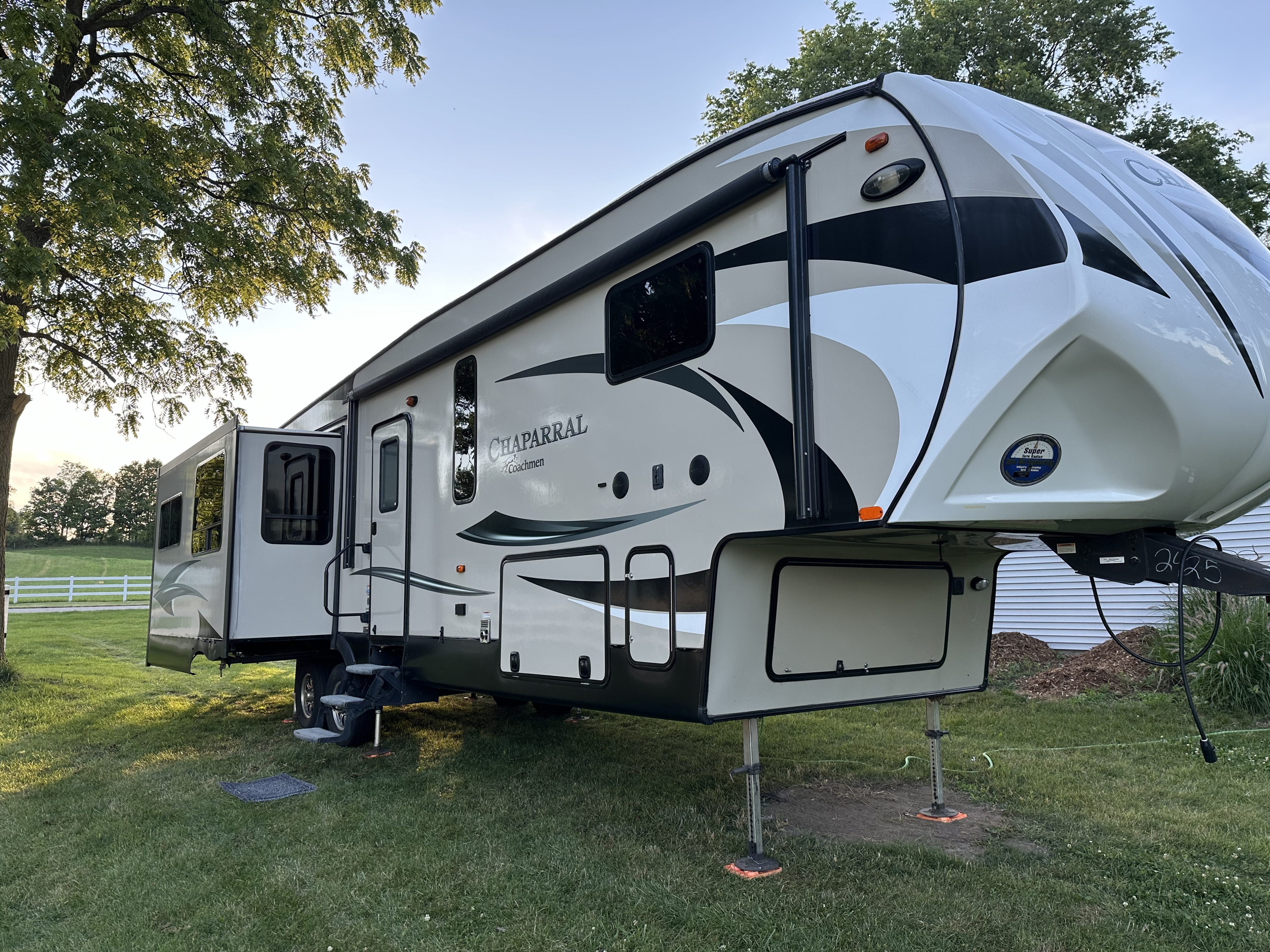 Coachmen Chapparral (Delivery Only)