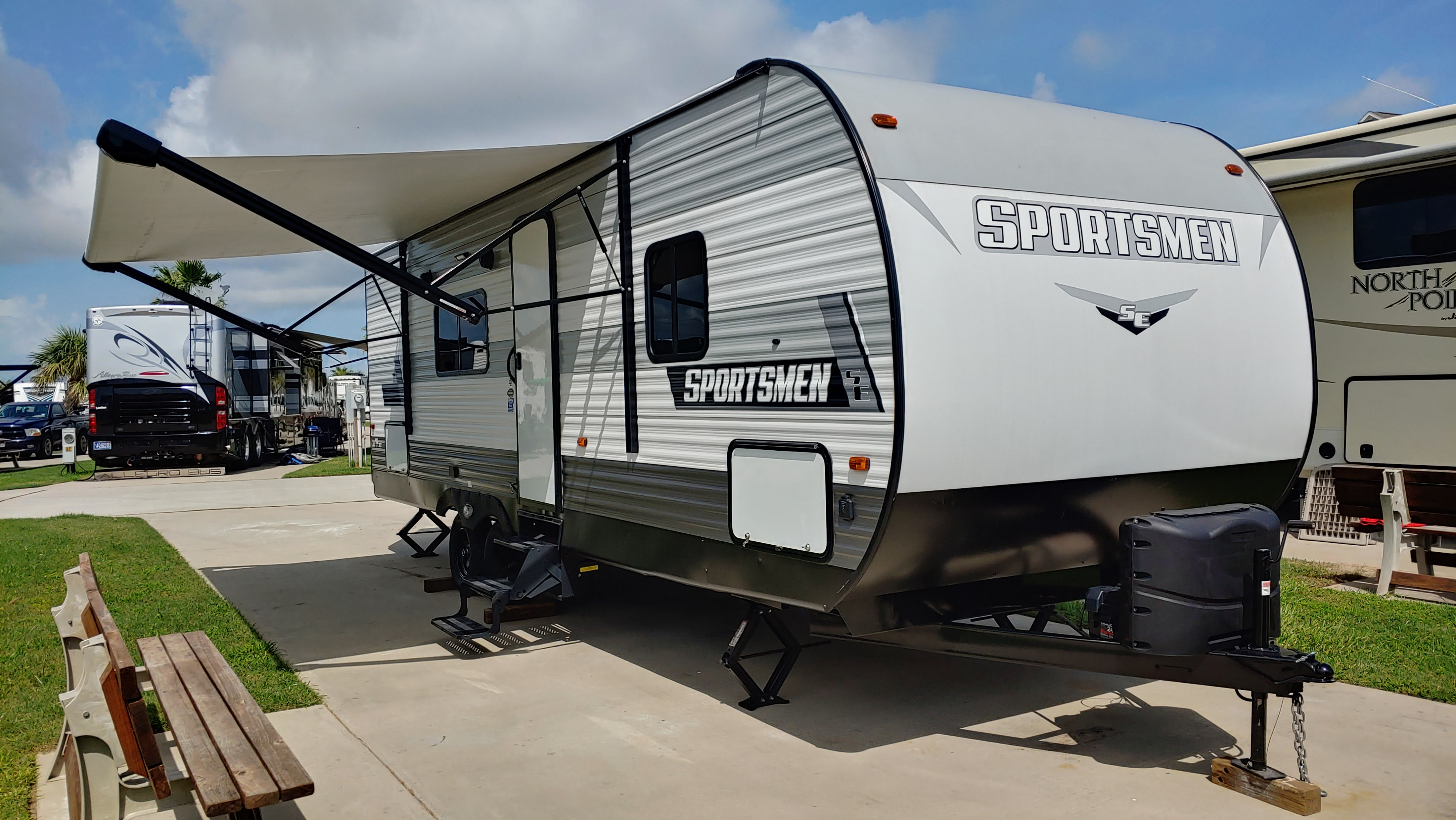 Travel trailer RV Rental 