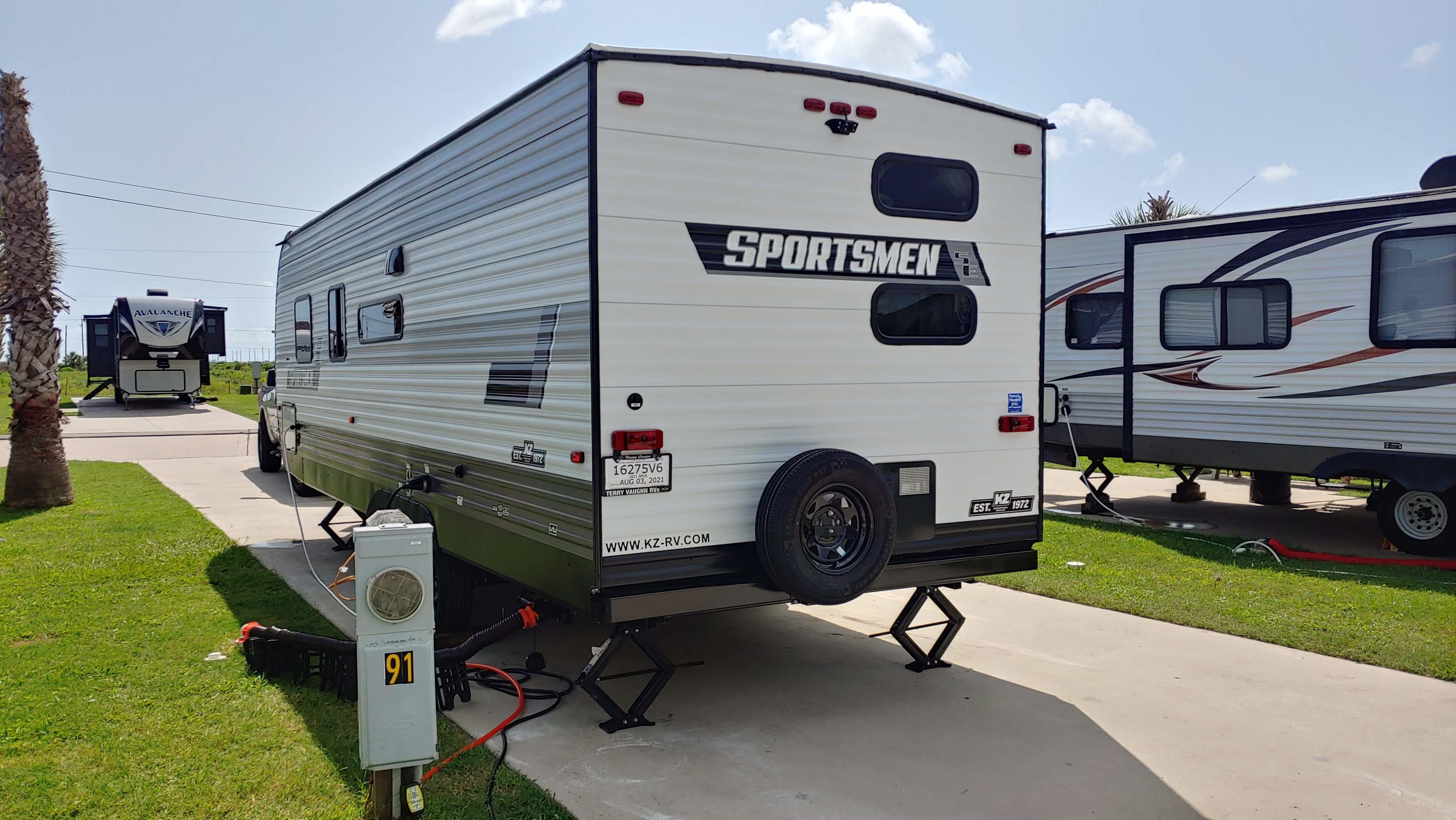 Travel trailer RV Rental 