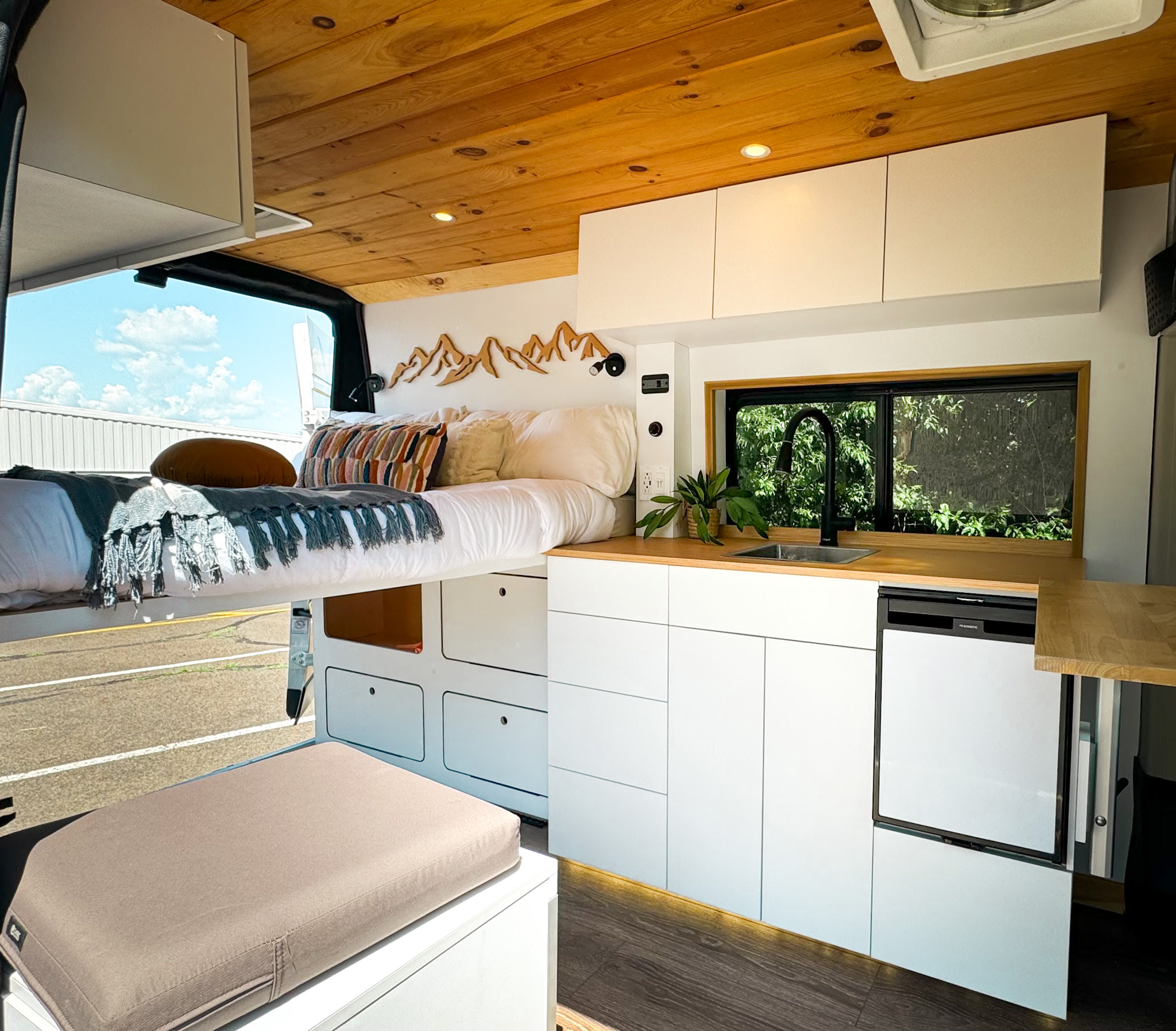Camper van RV Rental 