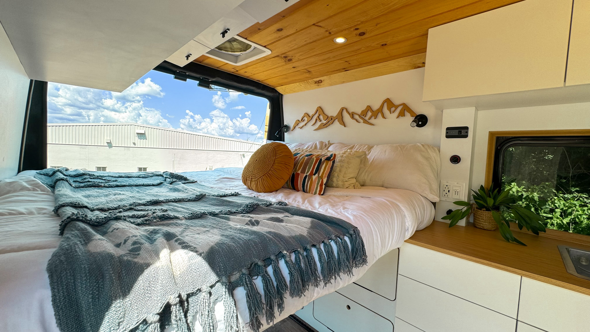 Camper van RV Rental 