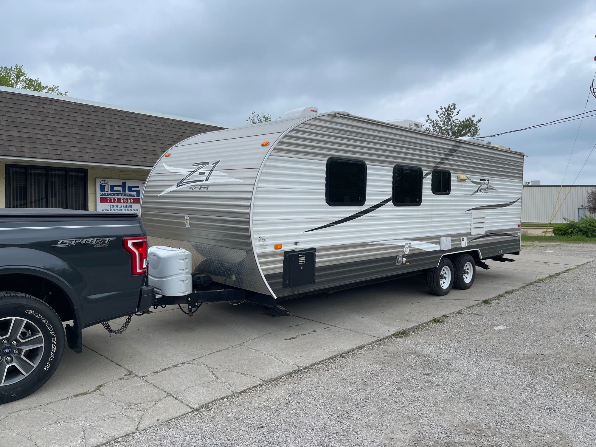 2013 Crossroads RV Z-1 Travel trailer in Wadsworth, OH | Outdoorsy