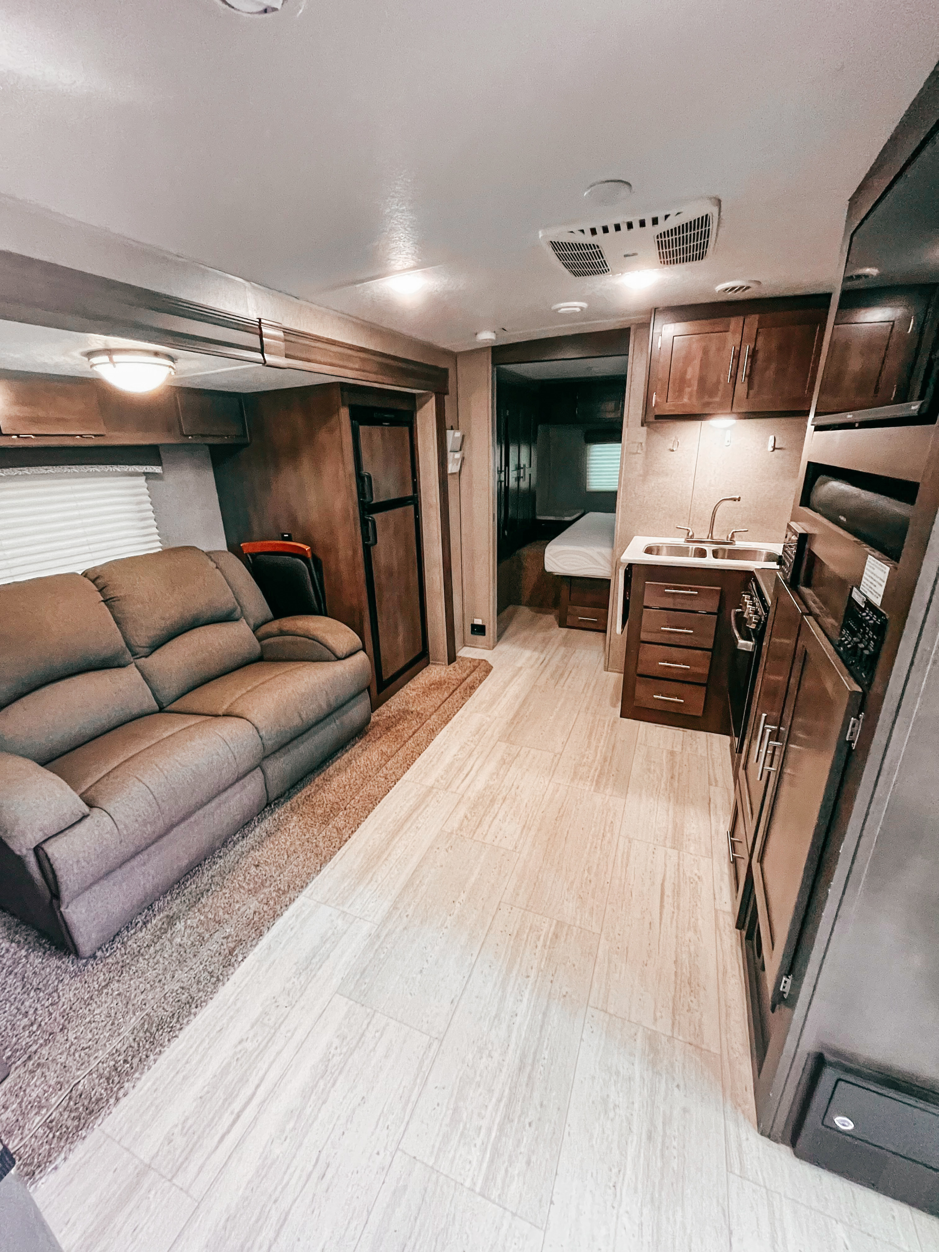 Travel trailer RV Rental 