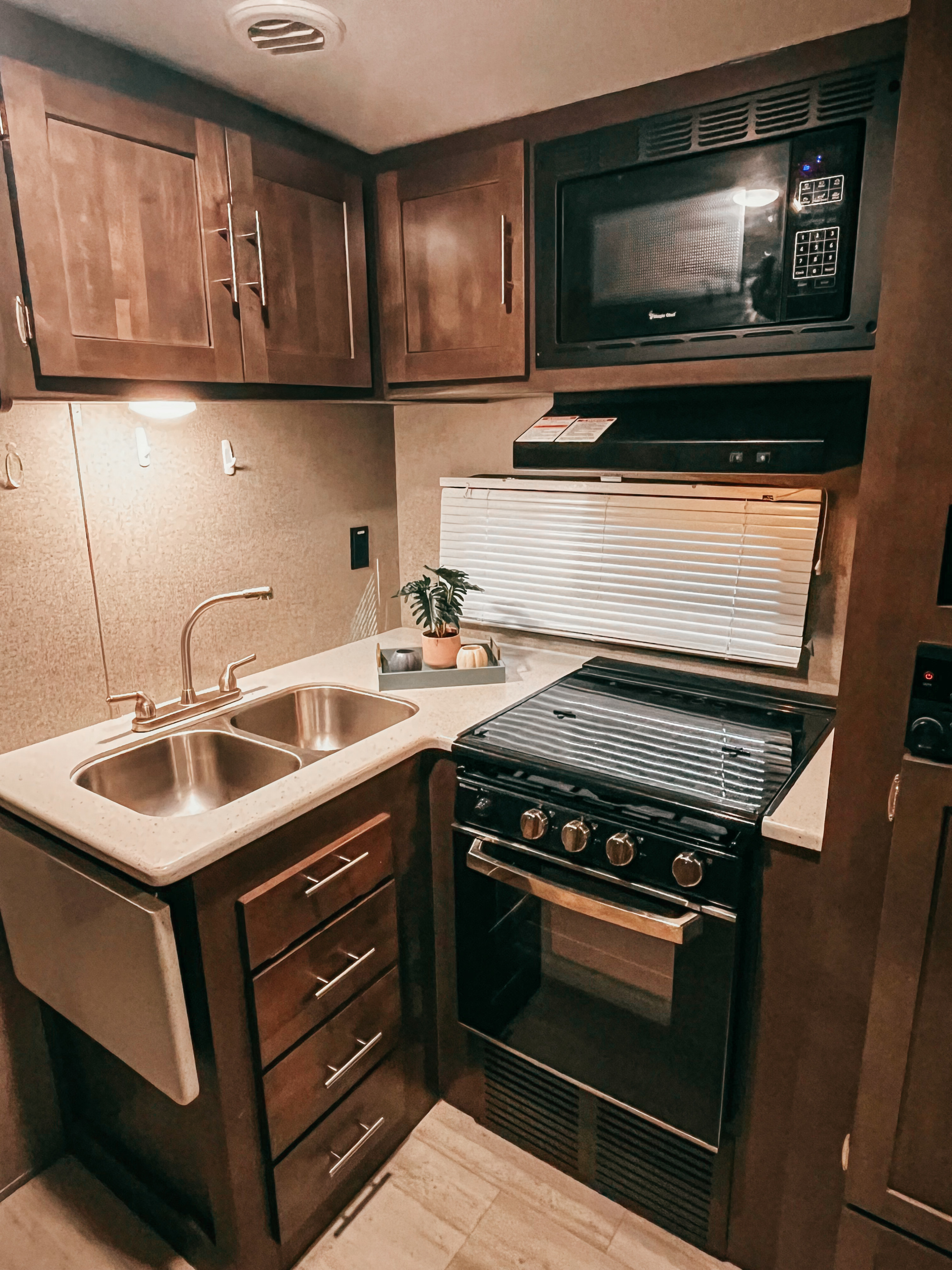 Travel trailer RV Rental 