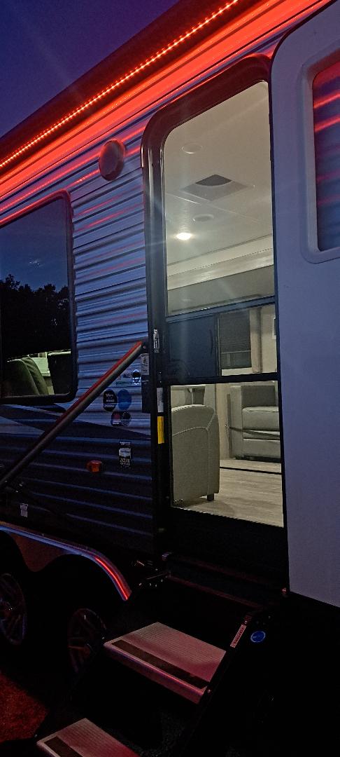 Travel trailer RV Rental 