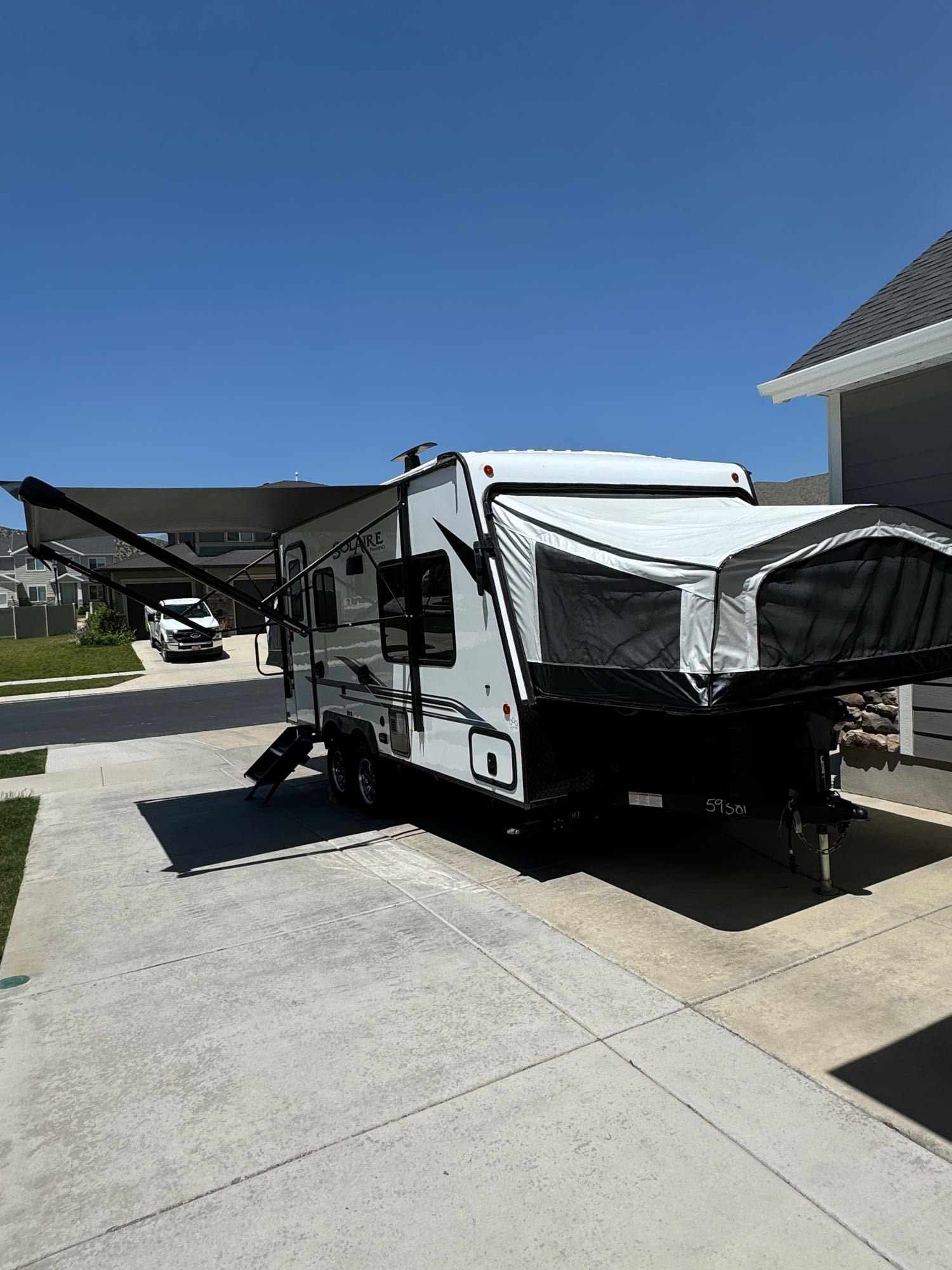 NEW 2023 Palomino SolAire 163H