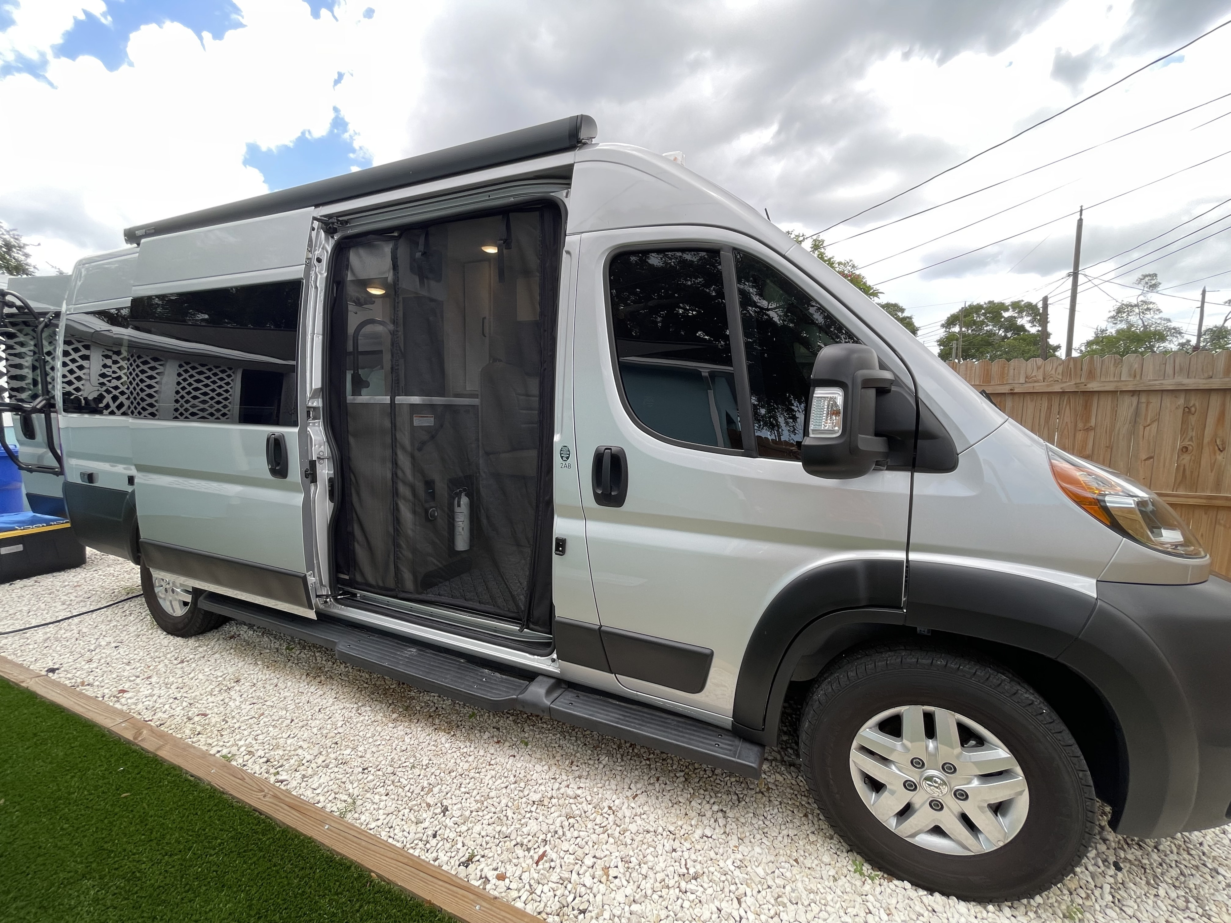Camper van RV Rental 
