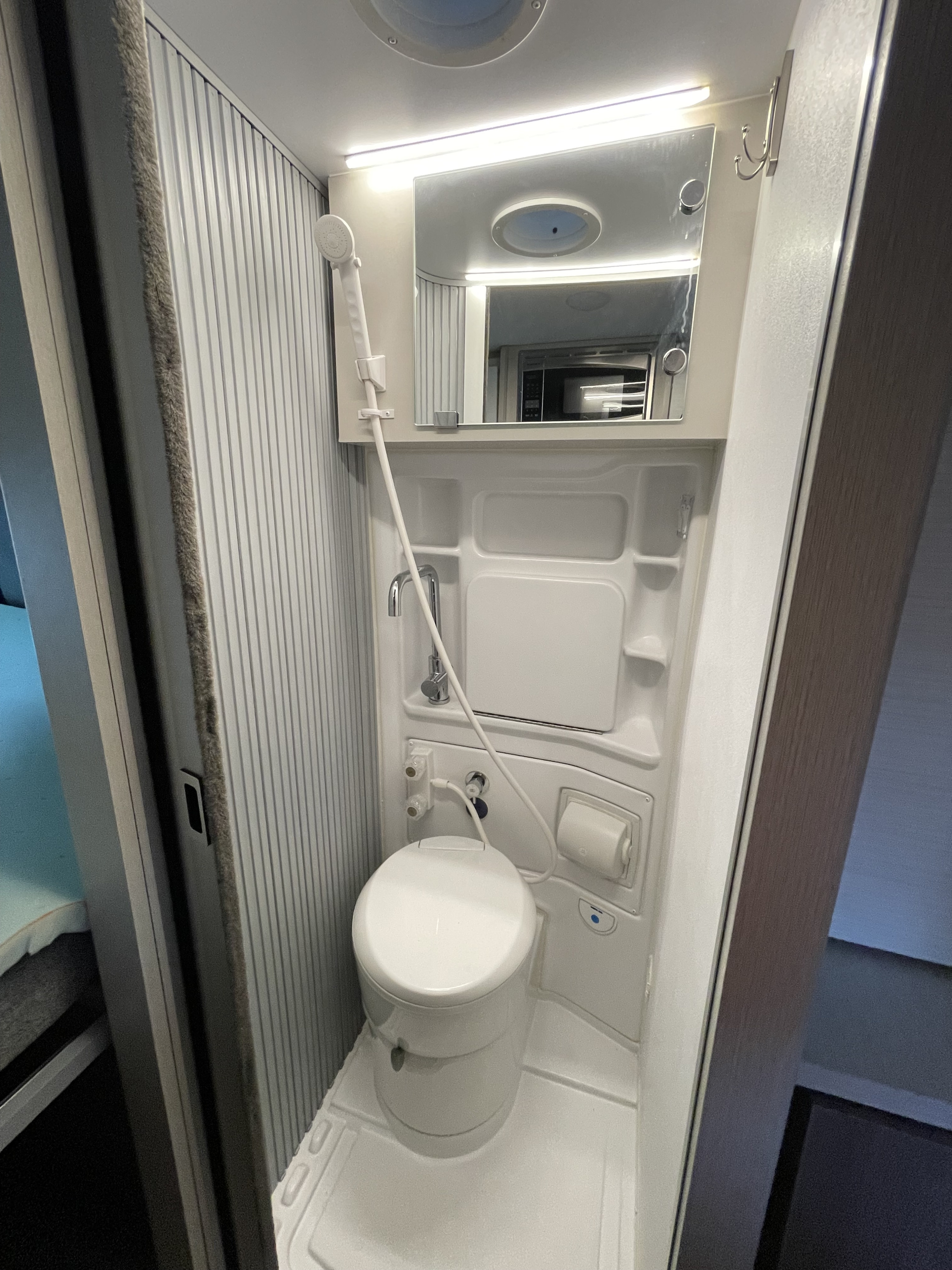 Camper van RV Rental 