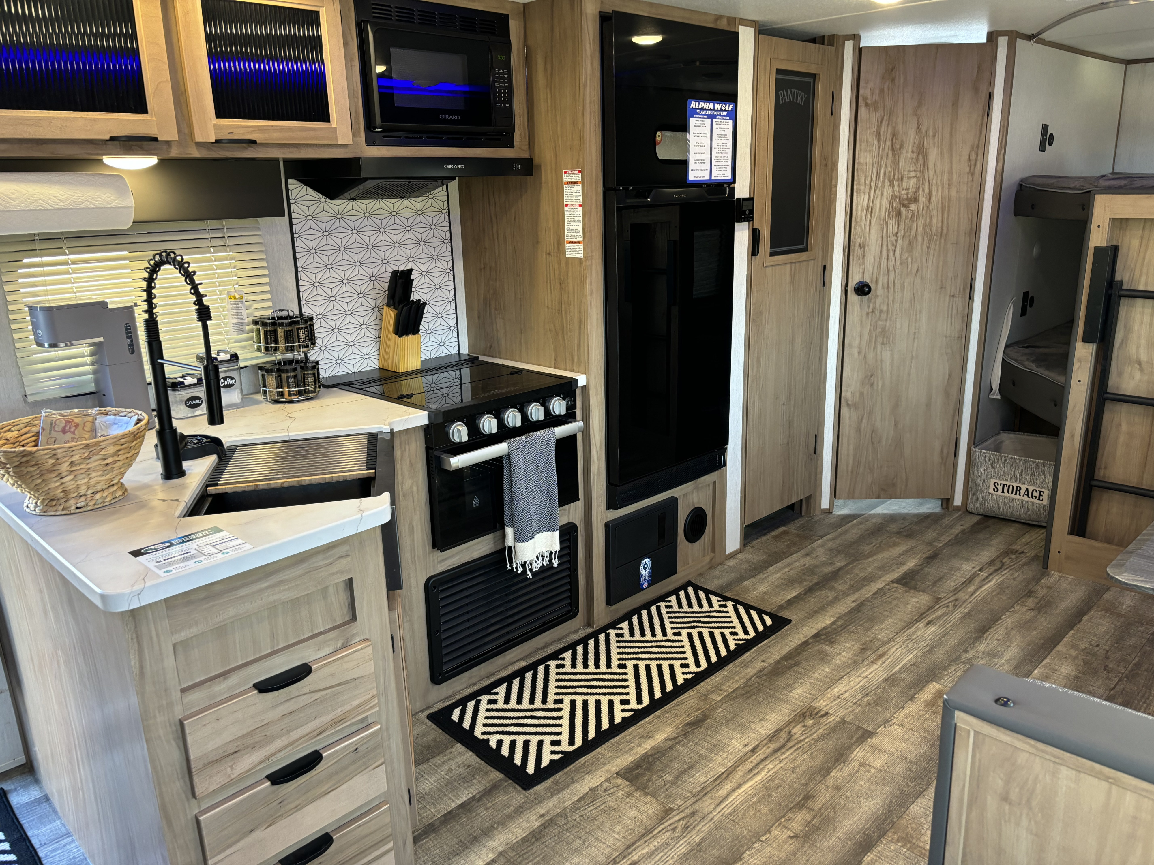 Travel trailer RV Rental 
