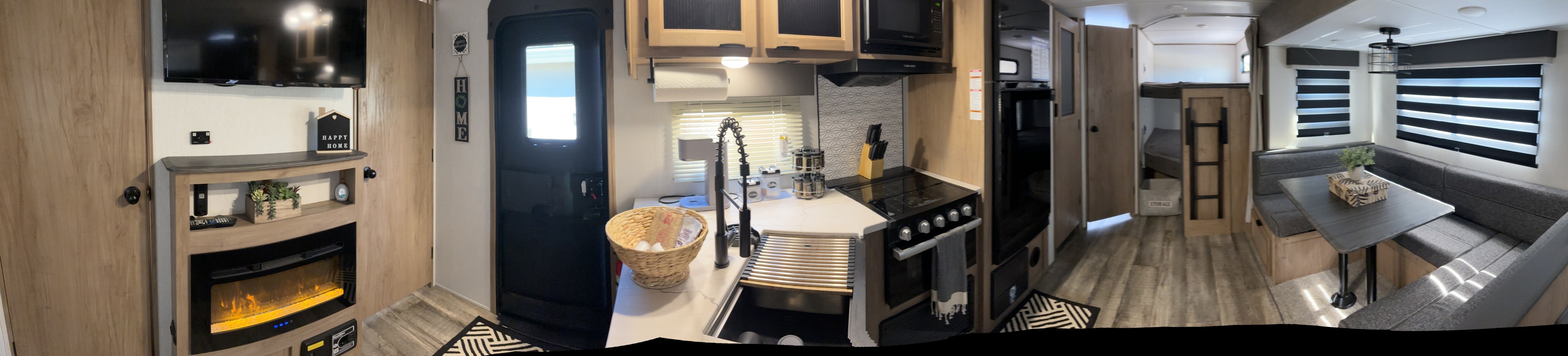 Travel trailer RV Rental 