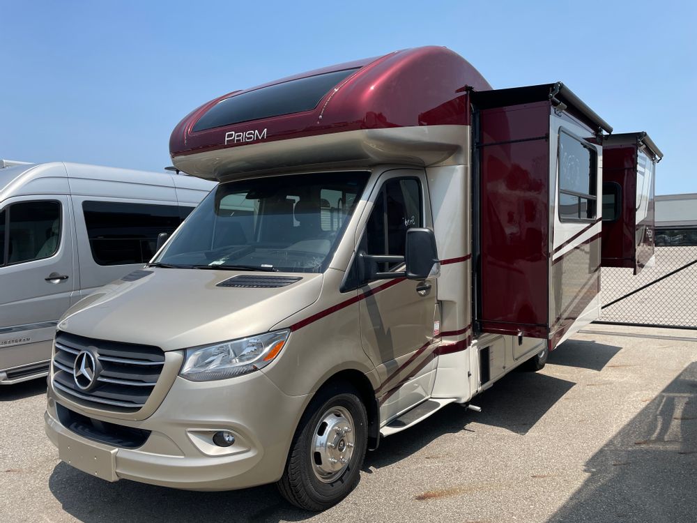 2023 Mercedes Coachmen Prism 25 ft 14-16 mpg