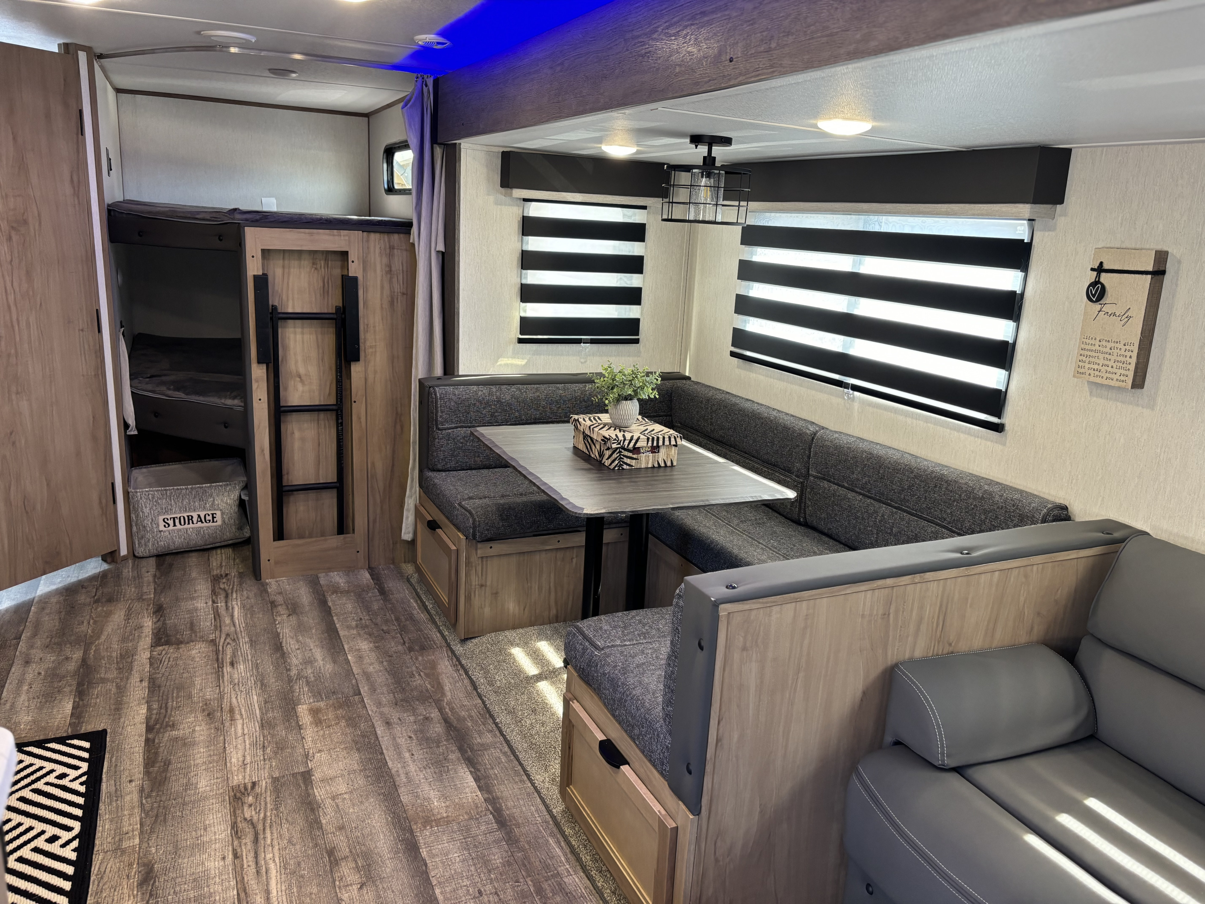Travel trailer RV Rental 