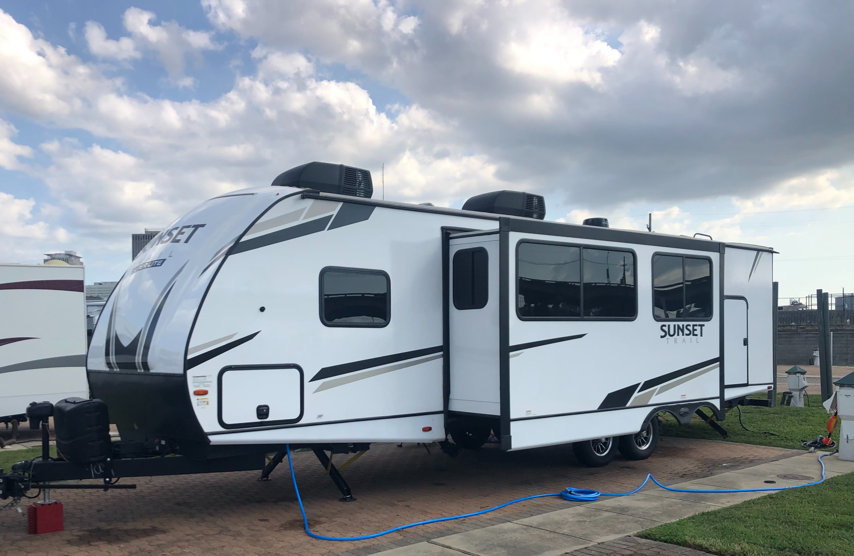 Travel trailer RV Rental 