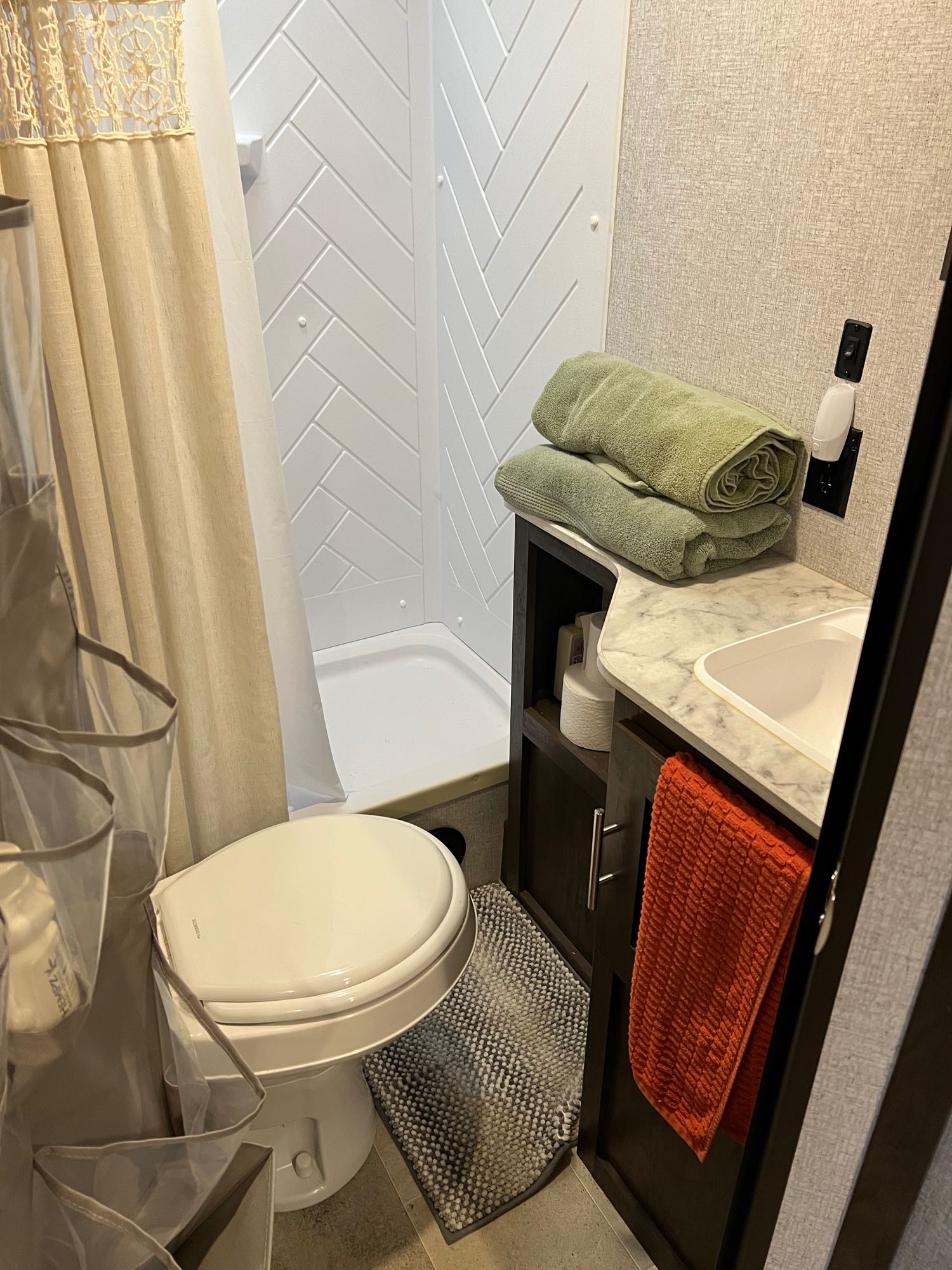 Travel trailer RV Rental 
