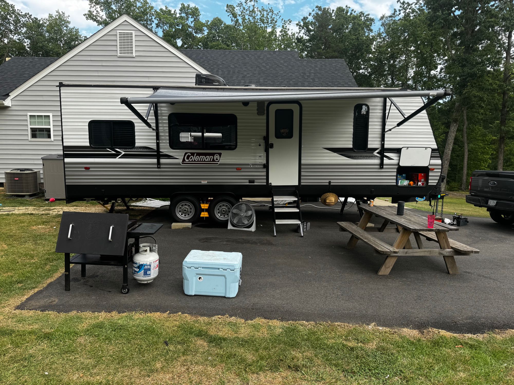 2022 Coleman Lantern Toy Hauler - Family & Friends Getaway