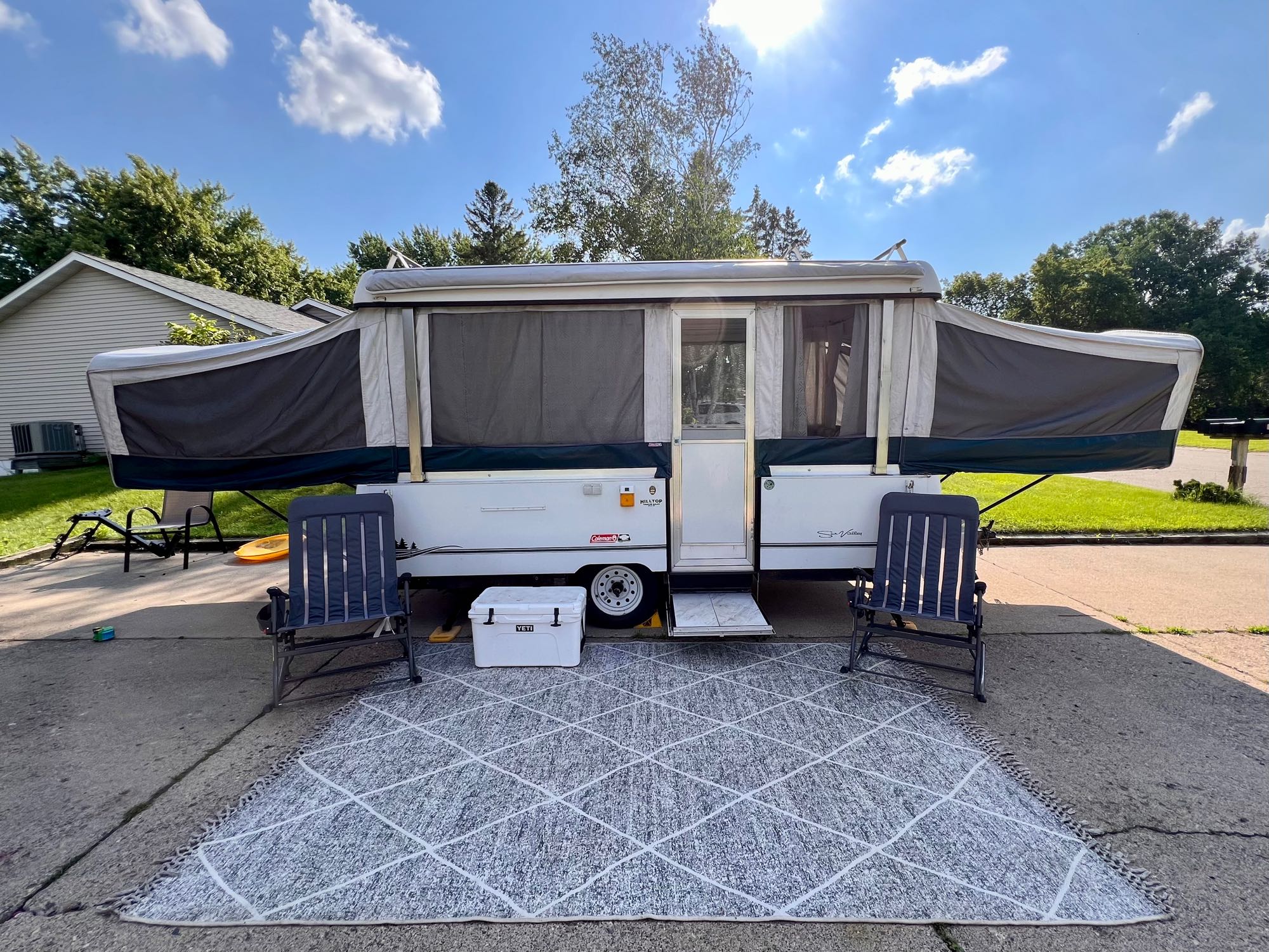 Coleman Sun Valley Pop up - Where Comfort Meets Nature