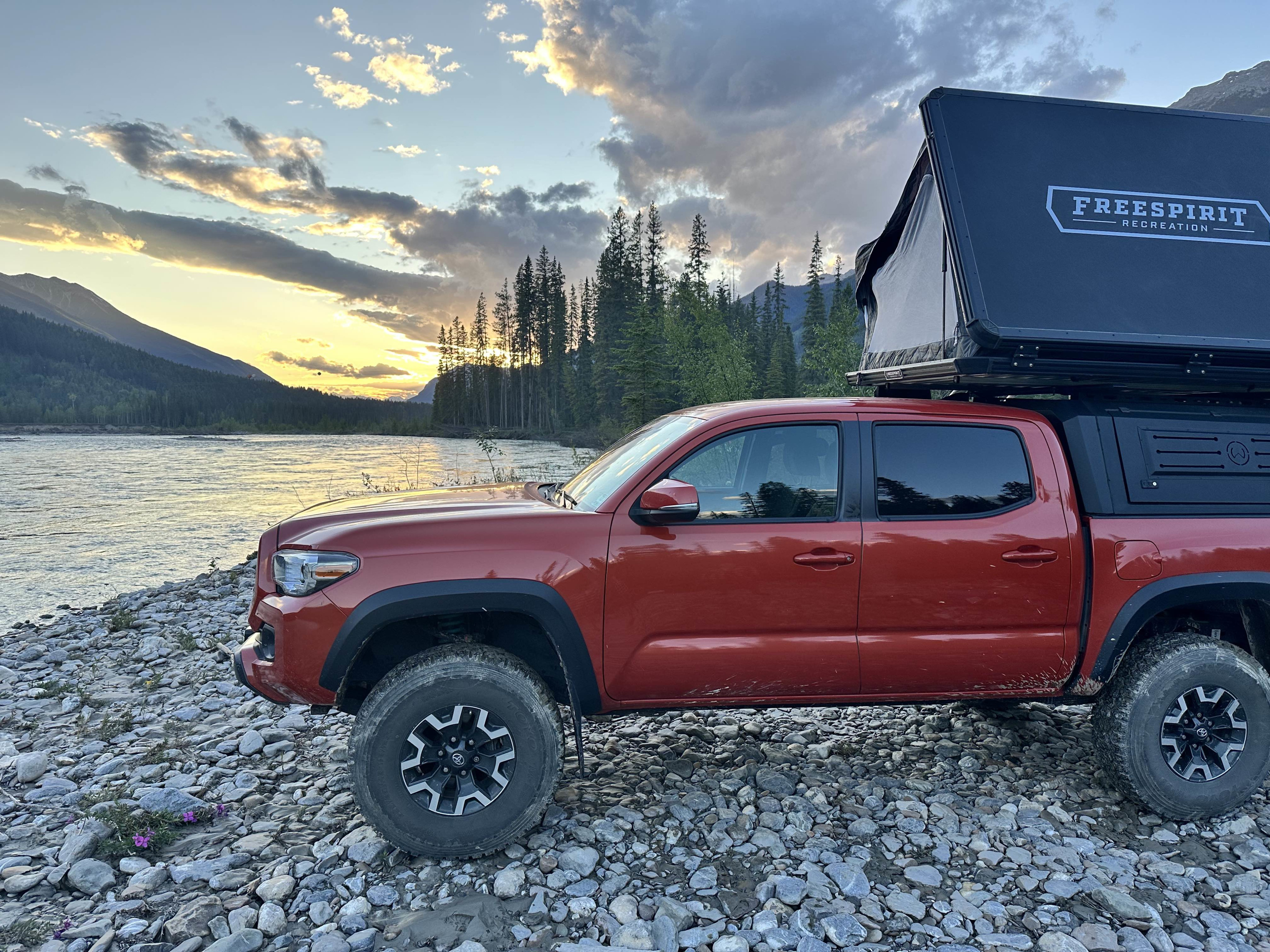 Burrito - 2018 Toyota Tacoma TRD OFF ROAD Roof Top Tent