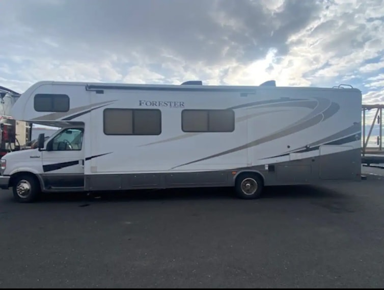 32' Forest River