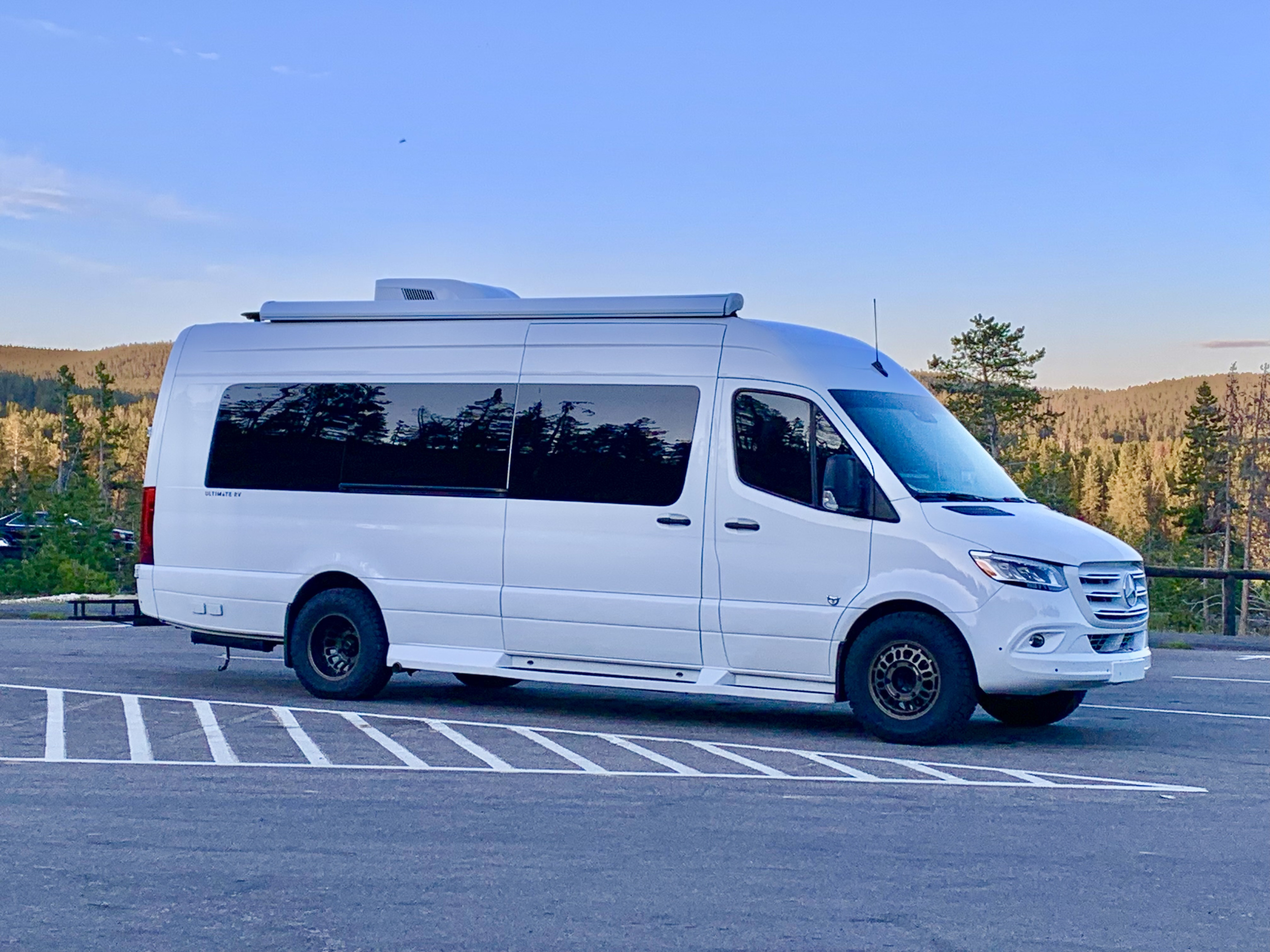 2025 Ultimate Toys : Ultimate RV White