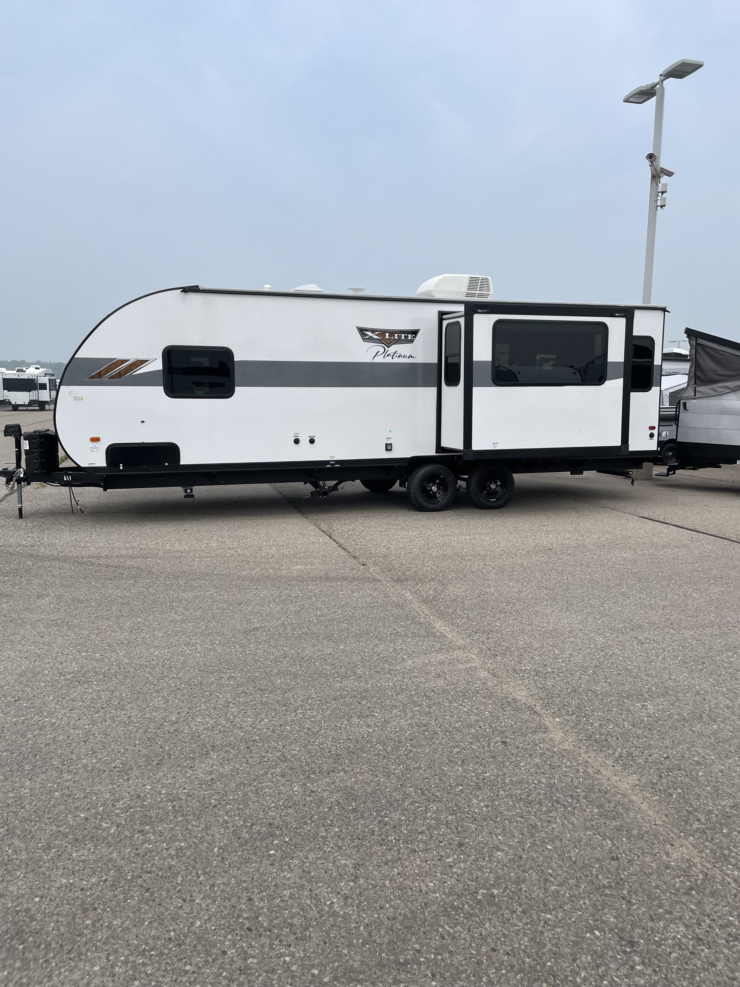 Eric's Forest River Wildwood X-Lite Travel Trailer
