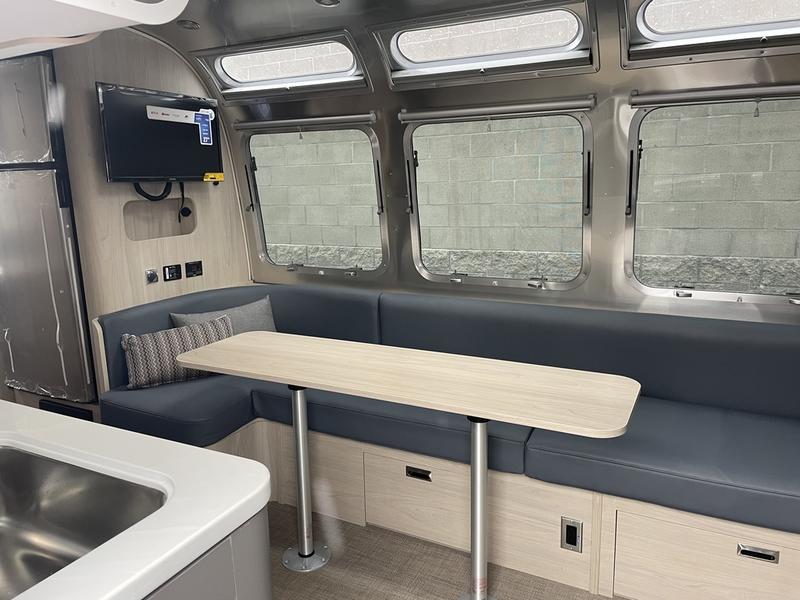 Travel trailer RV Rental 