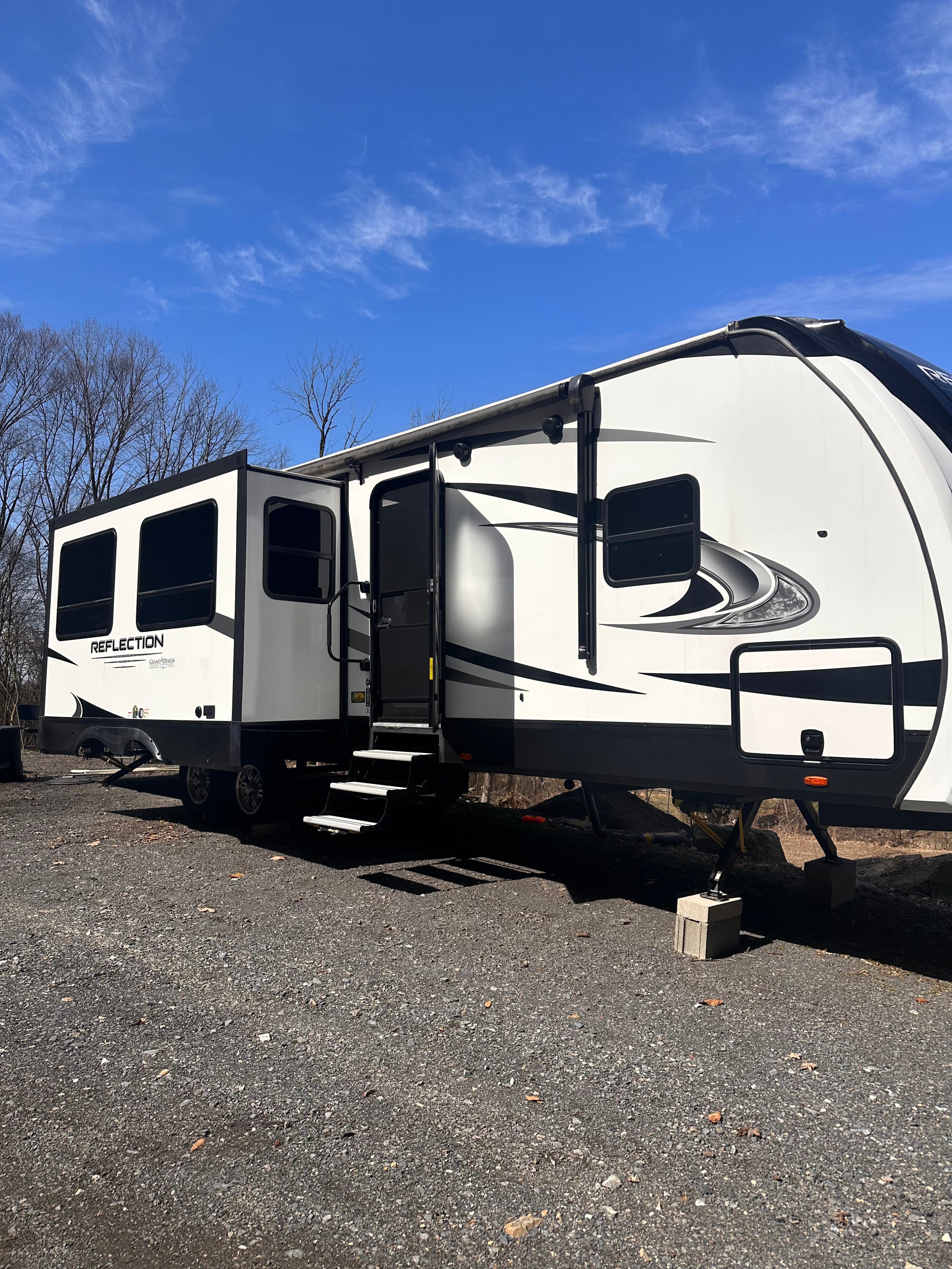 Finger Lakes RV Rentals "Pure Luxury"