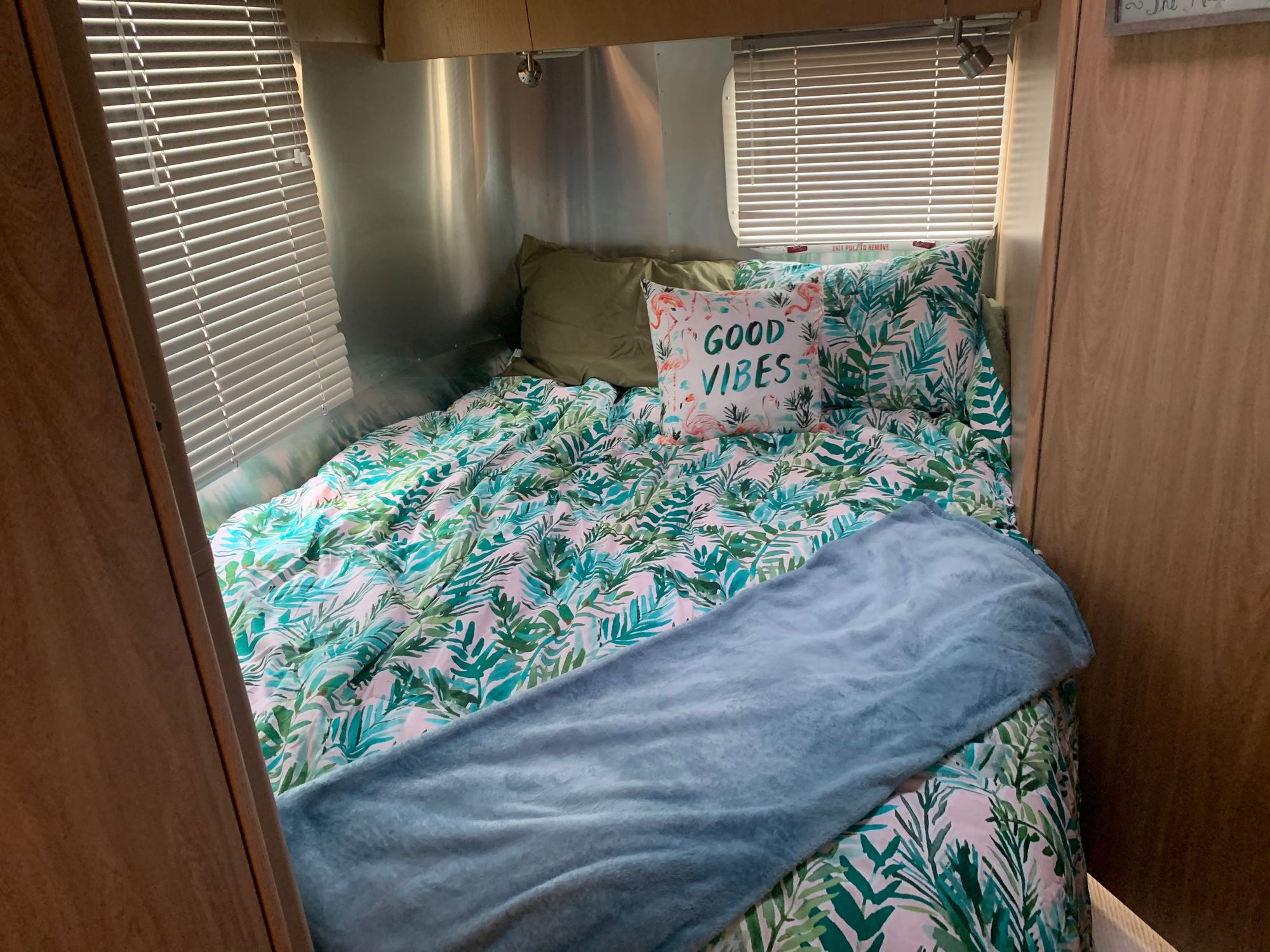 Camper Queen . Airstream Safari 2007