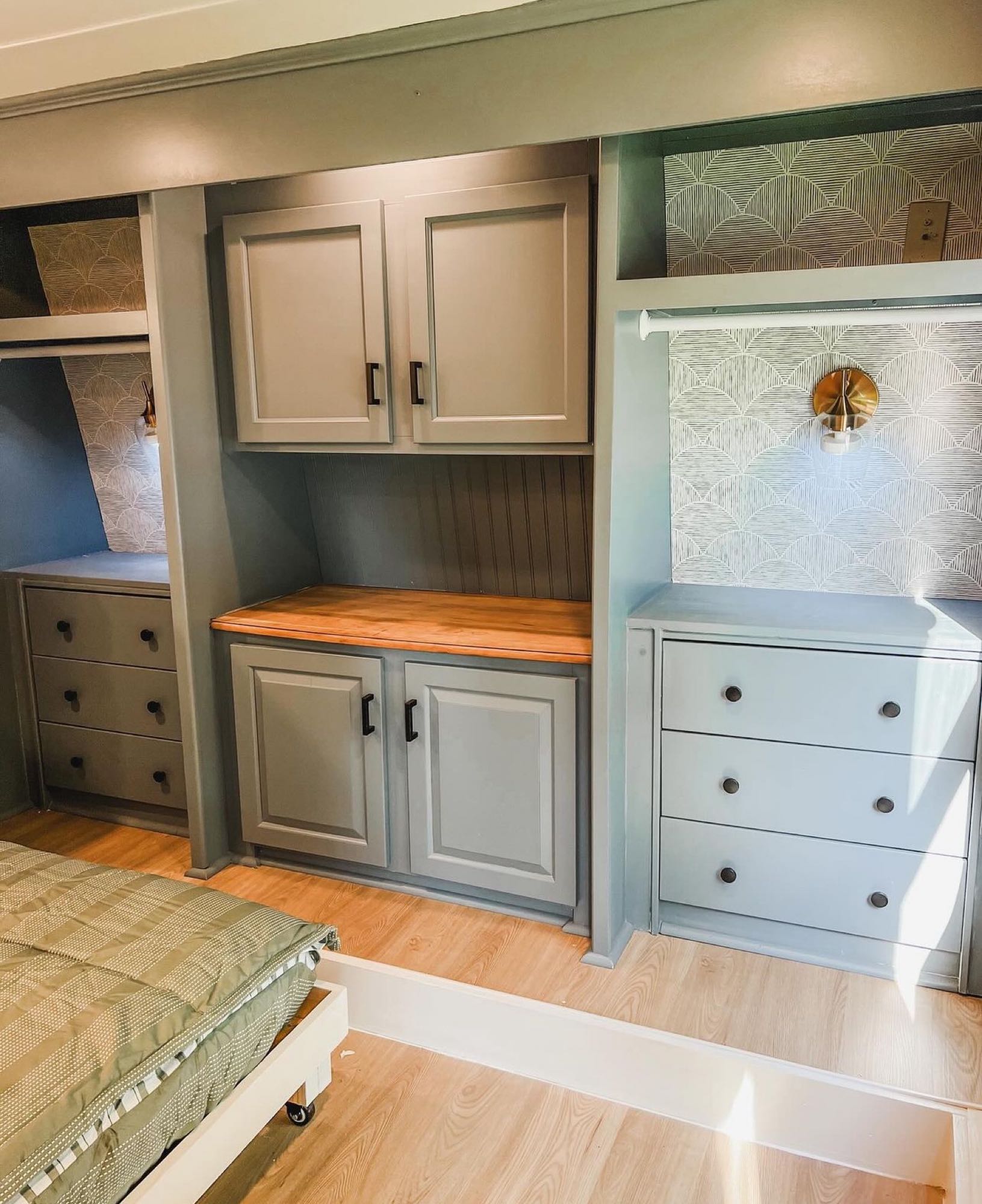 Fifth-wheel RV Rental 