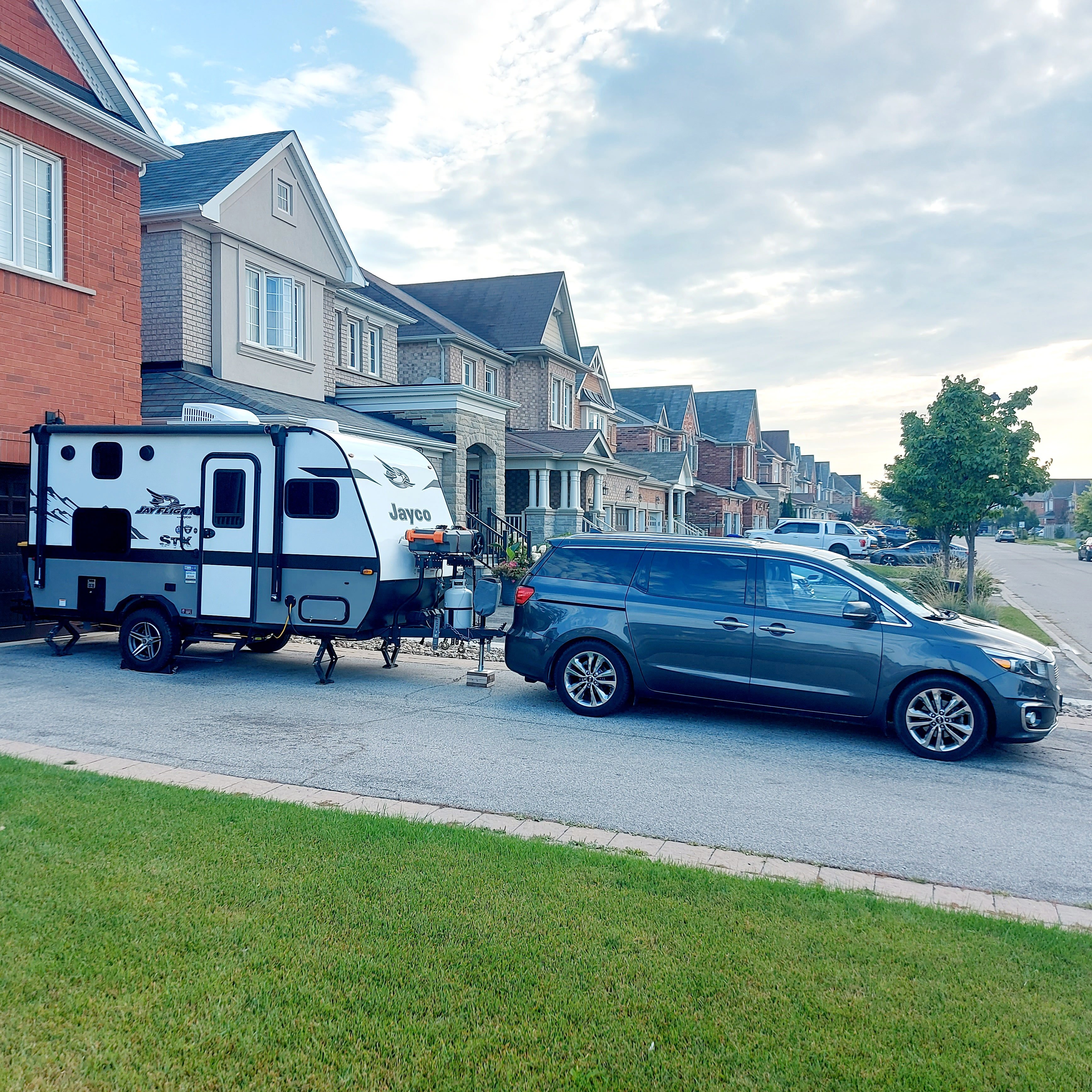 Mony's Jayco STX 154BH is perfect for your next adventure.