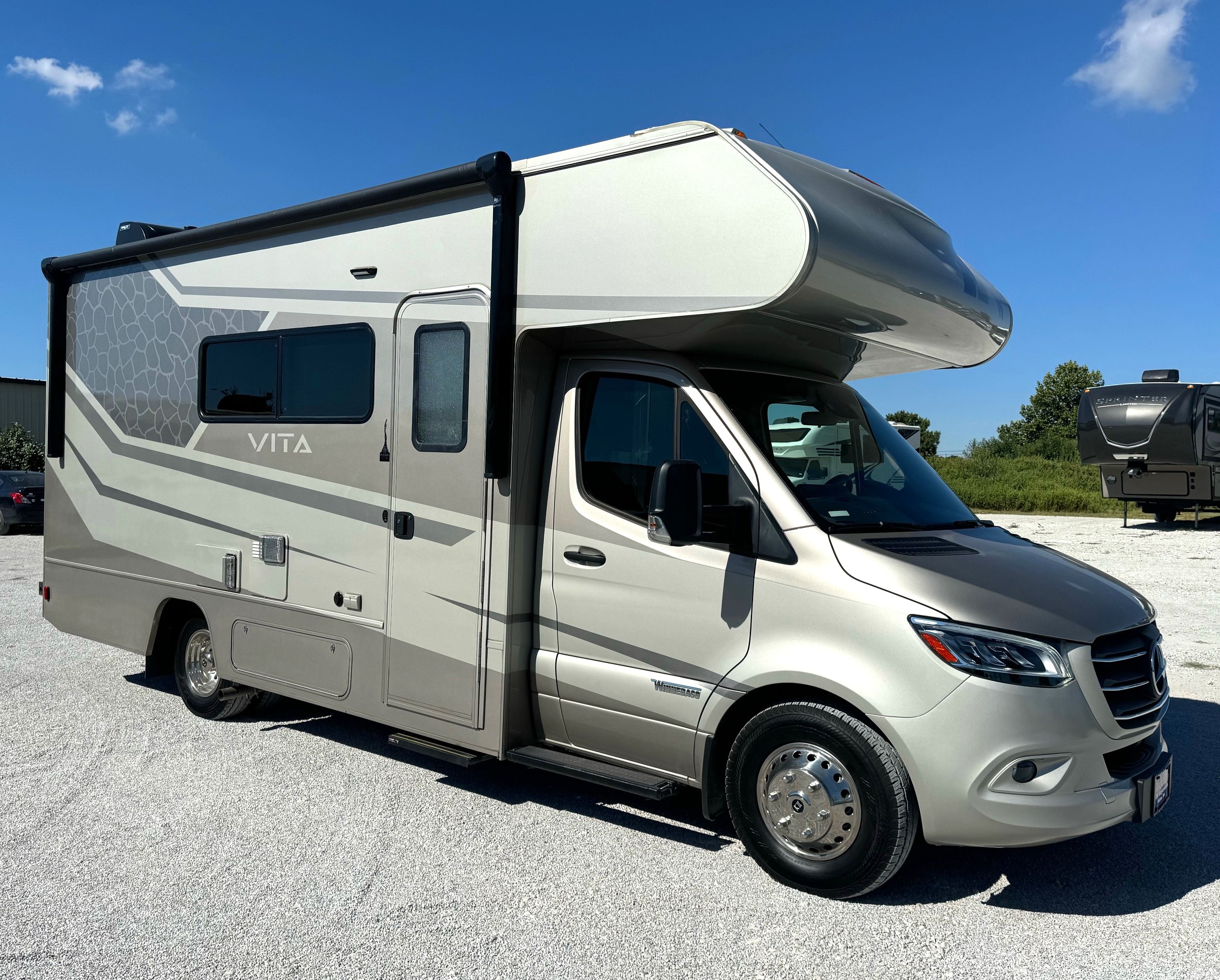 2023 Winnebago vita Diesel