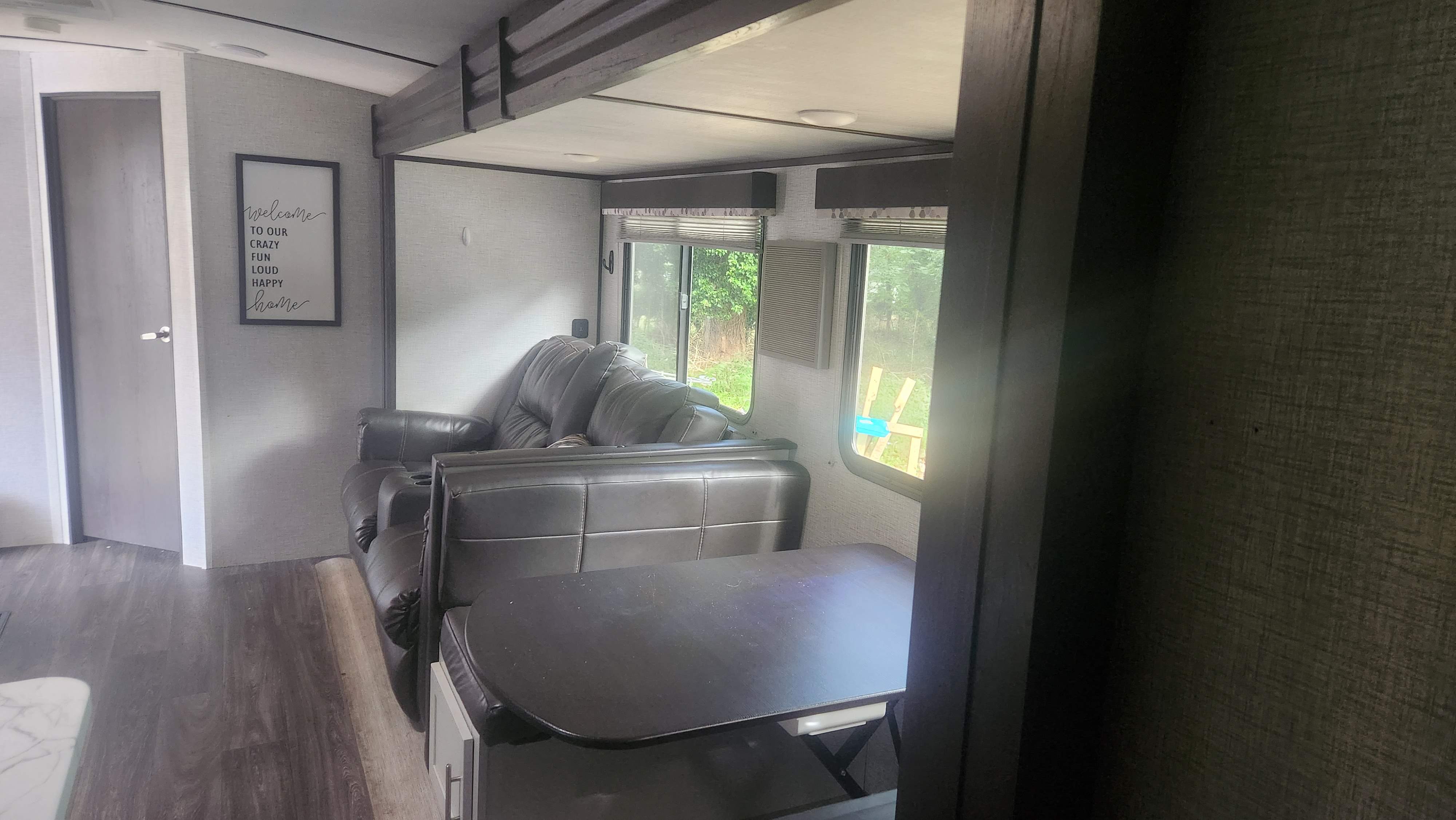 Travel trailer RV Rental 
