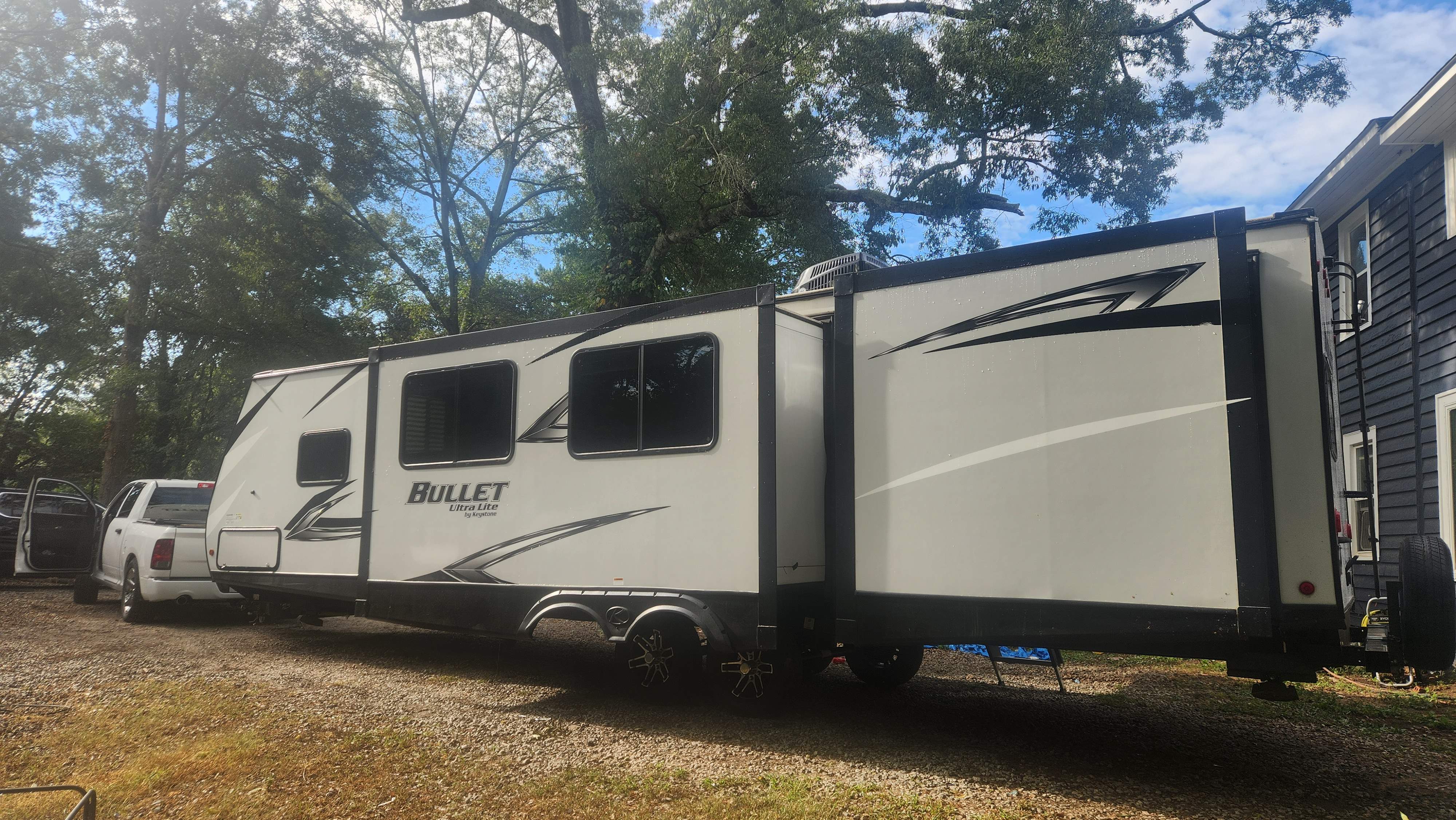 Travel trailer RV Rental 