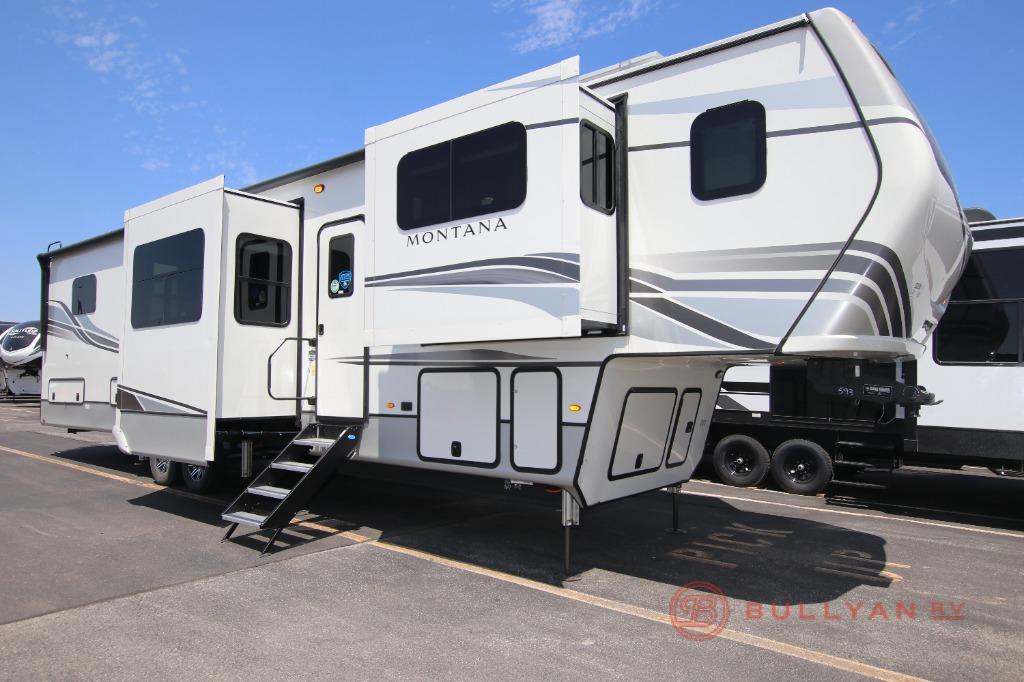 Brand New Keystone Montana With Office & Outdoor Kitchen - LOADED WOW