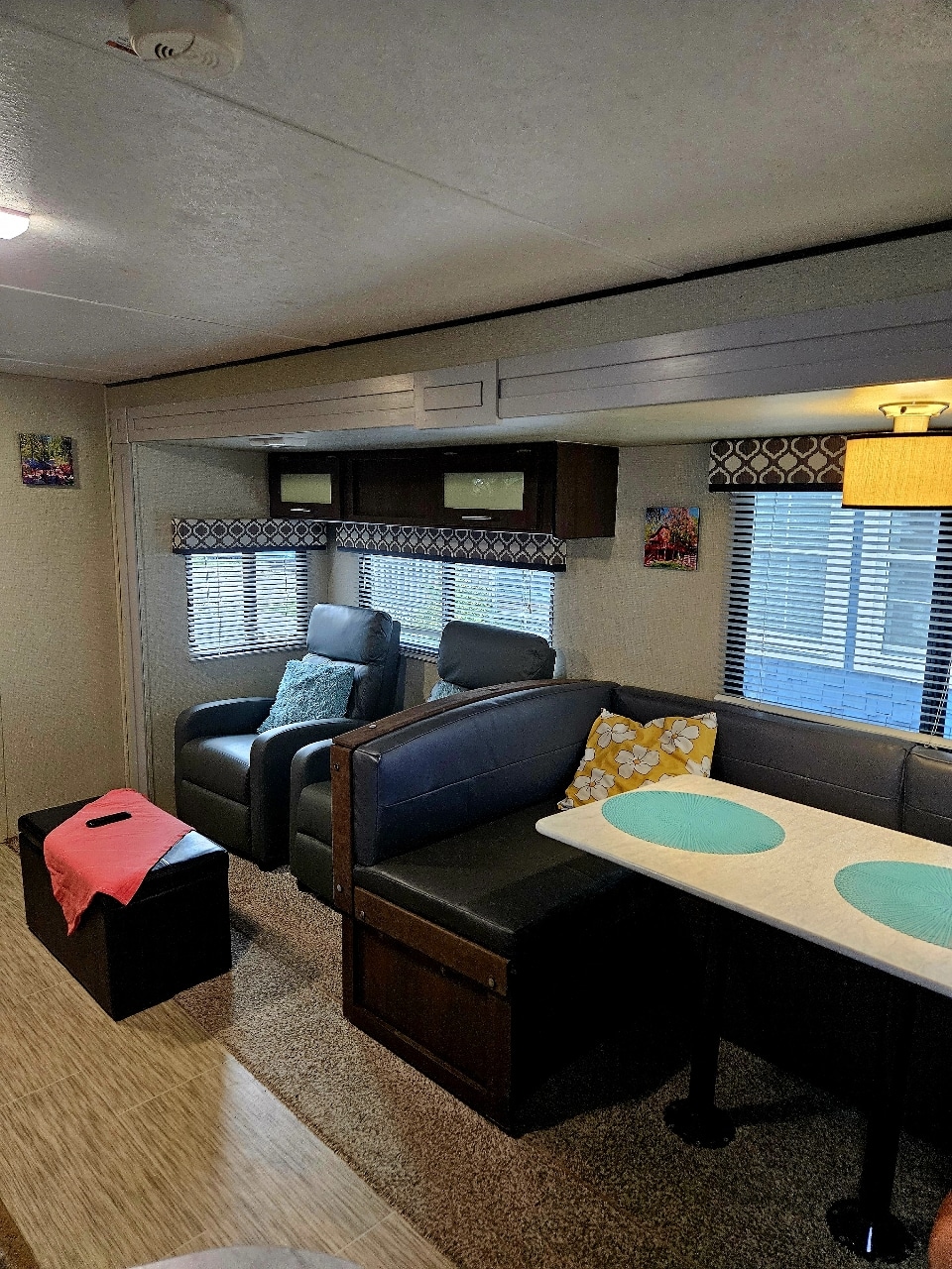 Travel trailer RV Rental 