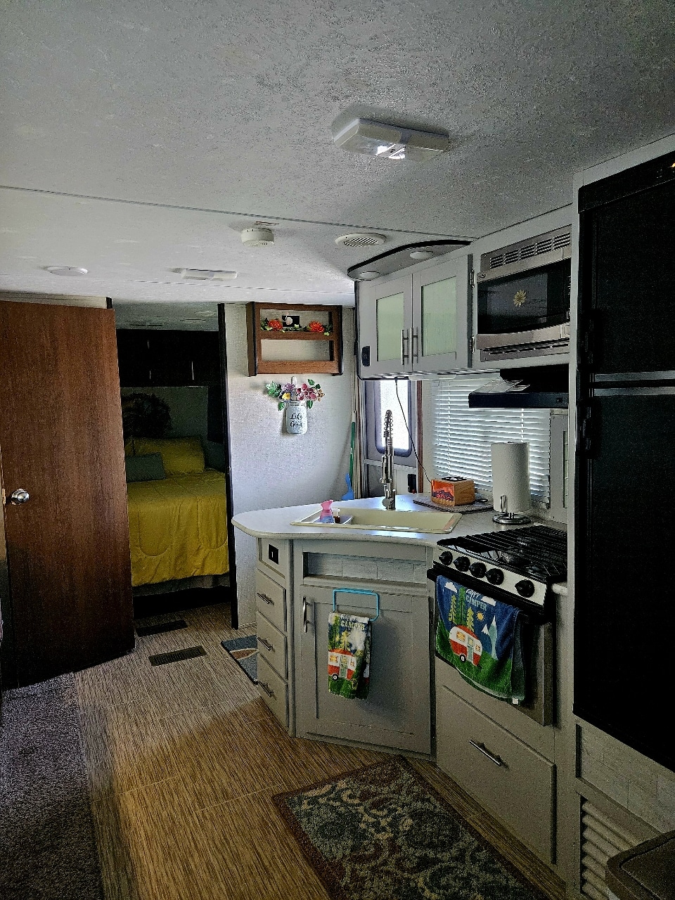 Travel trailer RV Rental 