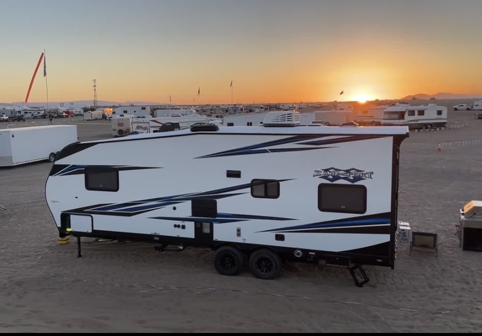 Rv Sandsport toy hauler