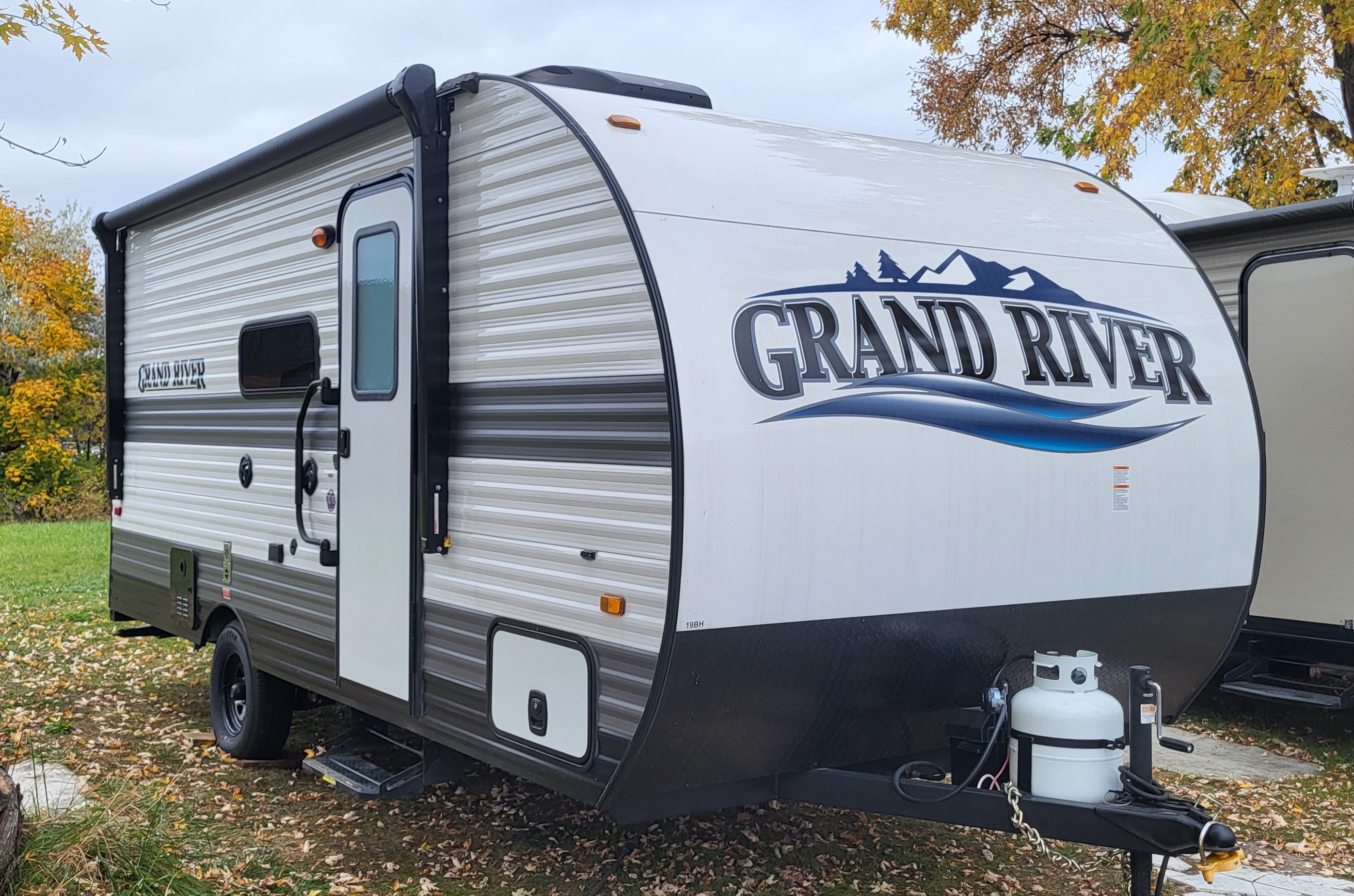2024 Grand River 19Ft.