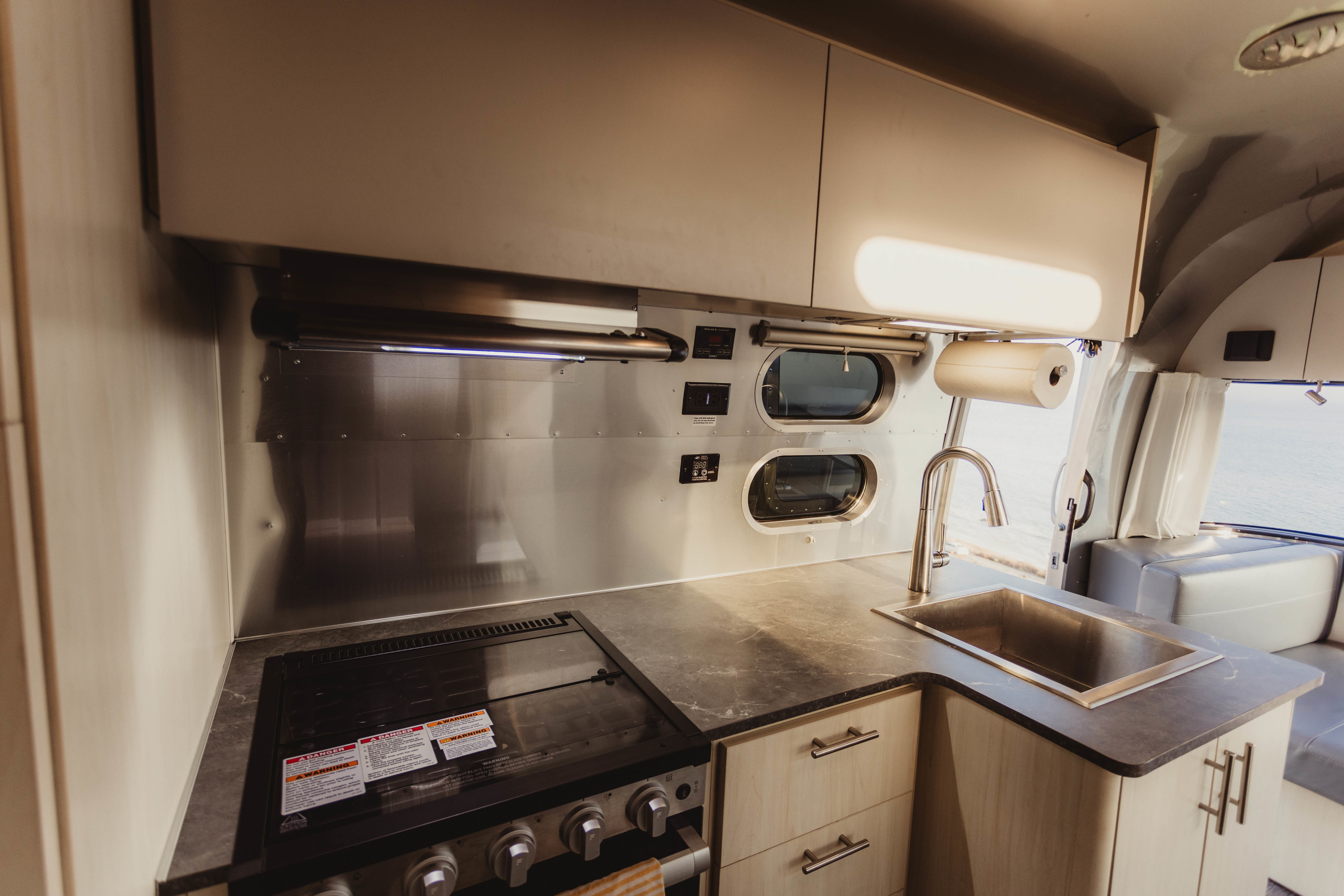 Travel trailer RV Rental 